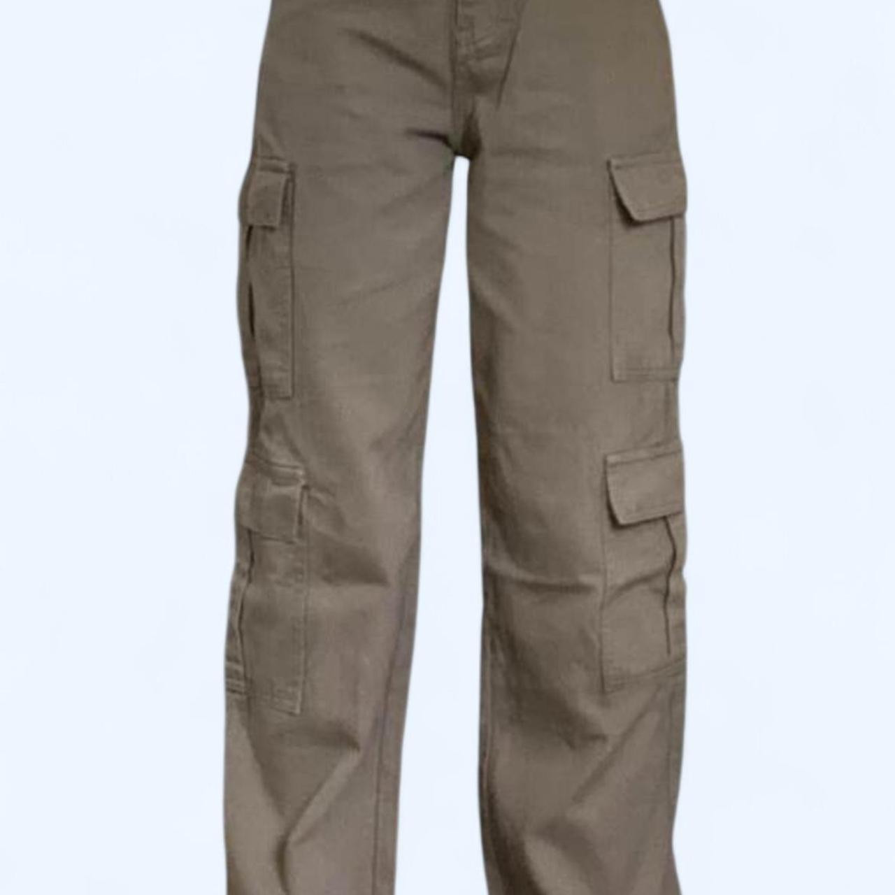 Fashion Nova Women's High waisted Cargo Pants - Khaki/Green - L | Depop US