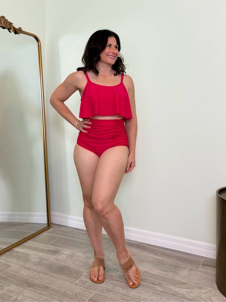 Conservative swimsuit option, bottoms are full coverage. Wearing size small. 

I'm 4'10" and 115#; bust 32B, waist 26, hips 36


#LTKStyleTip #LTKSwim #LTKFindsUnder50