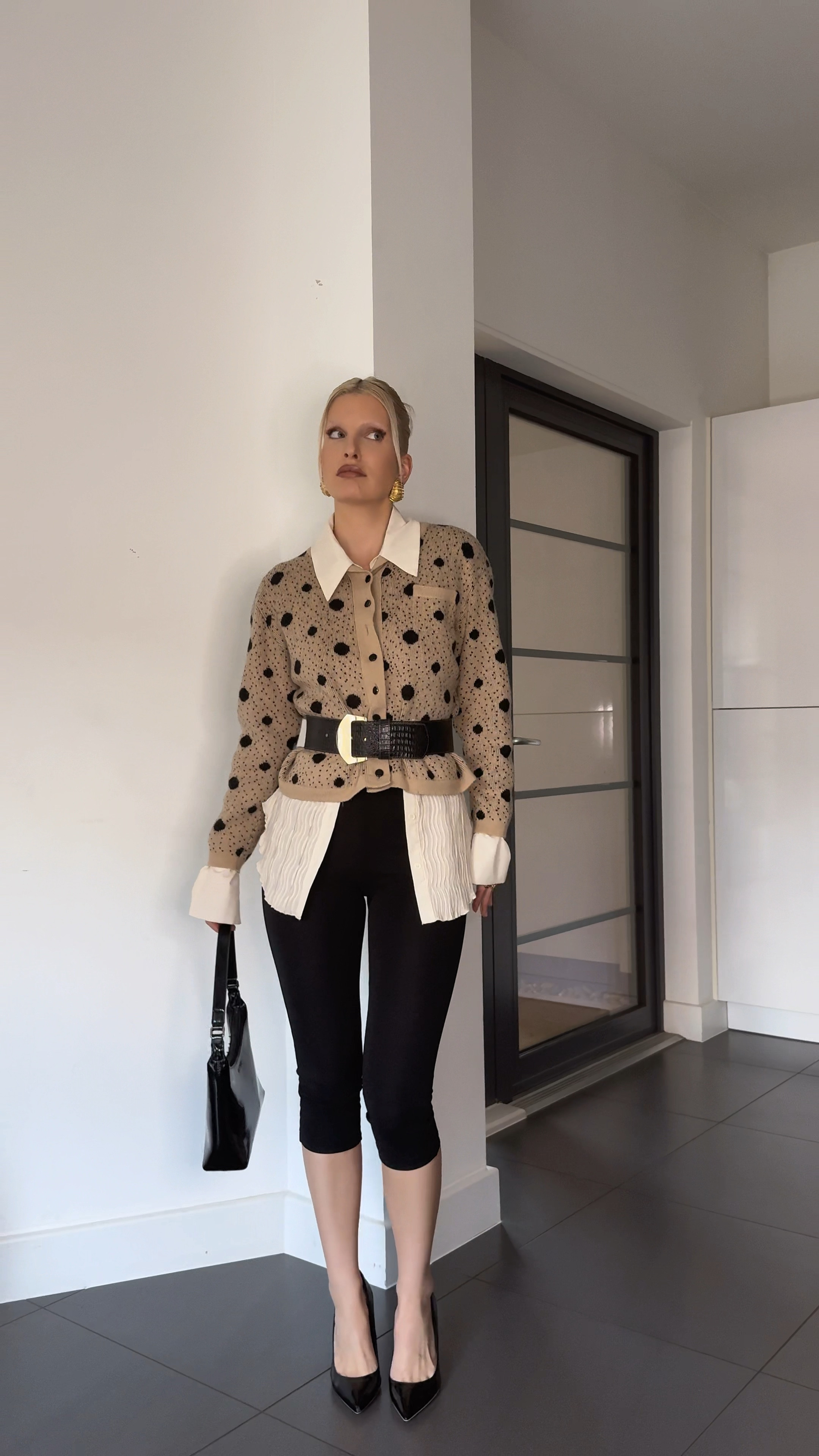 Back to work outfits (if I went to the office) 💻

For your transitional Autumn/ Fall workwear wardrobe think grey pinstripe suits, big blazers, white shirts, cardigans with big waist belts, pointed heels, sling back shoes & sheer knee high socks 

#LTKautumn #LTKworkwear #LTKuk