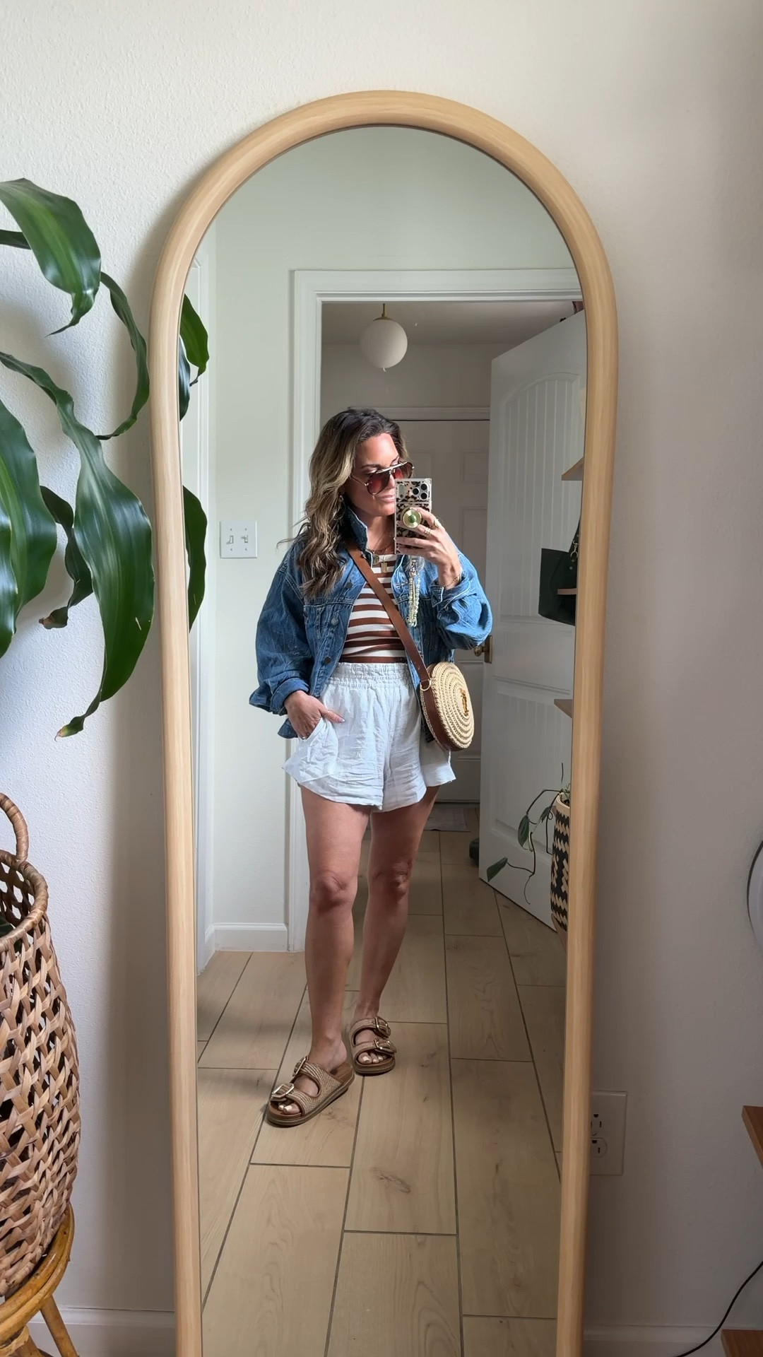 This was an outfit that I wore last week!! Love my Amazon tanks with built in bra. 
AND~ Love my target linen shorts!! 
They are so comfy, fit perfect and under $25!!!




#LTKmomlife #LTKootd #LTKOver40