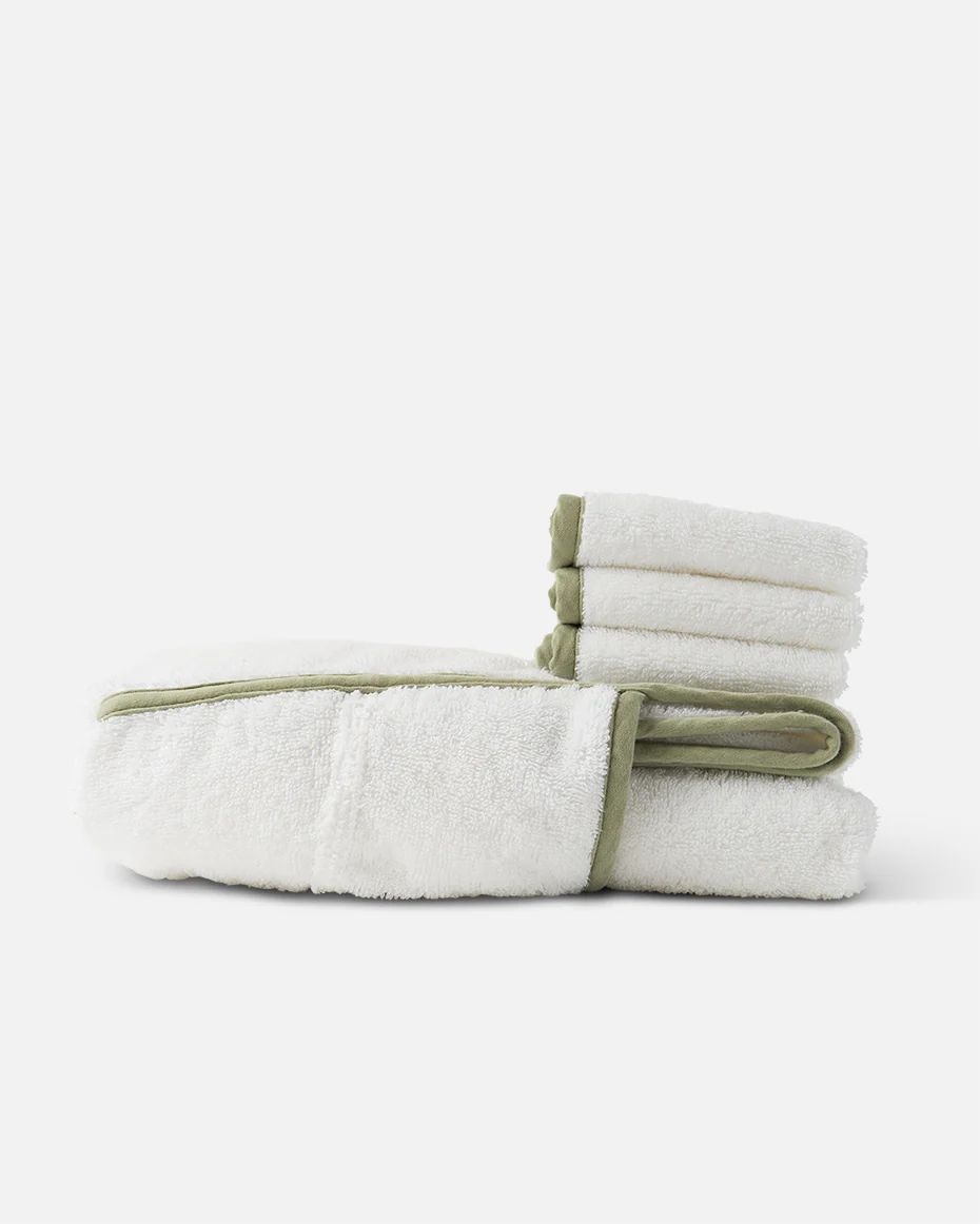 The Hooded Towel + 2 Washcloth Set | Lalo