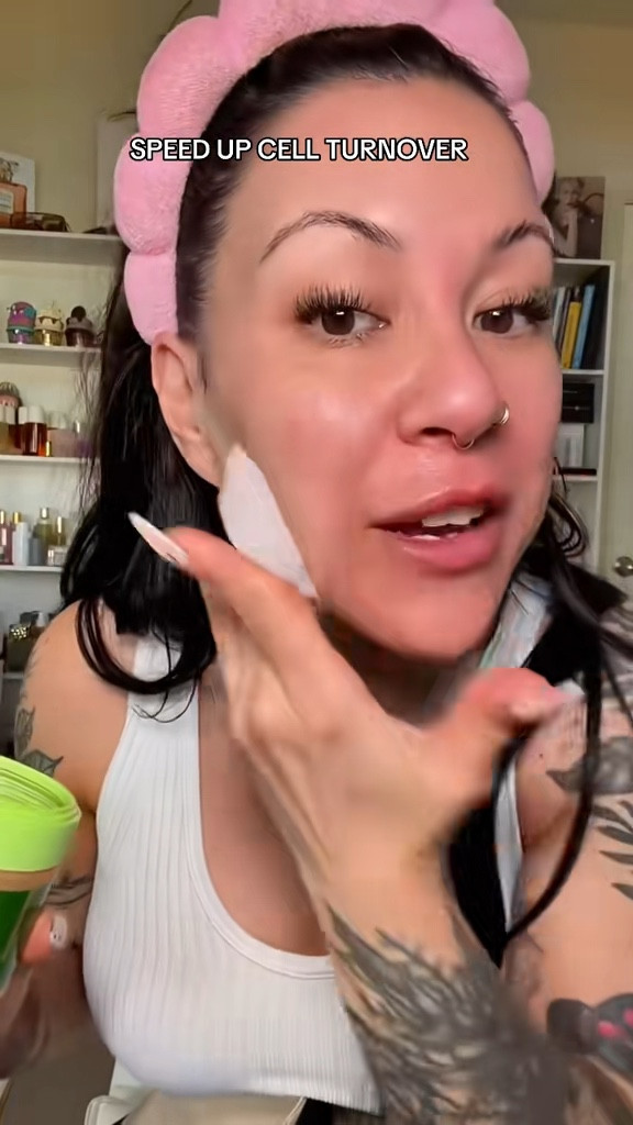 The jiyu glow discovery kit! 



#LTKBeauty #LTKFindsUnder100 #LTKSaleAlert