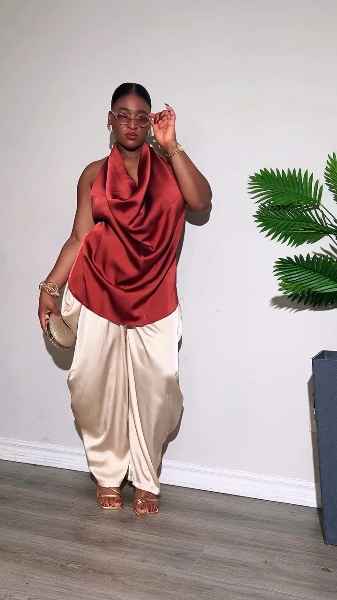Valentine’s Day outfit inspo?? Outfit inspiration | valentine day | valentine outfit inspiration 

Would you rock this on Valentine’s Day?