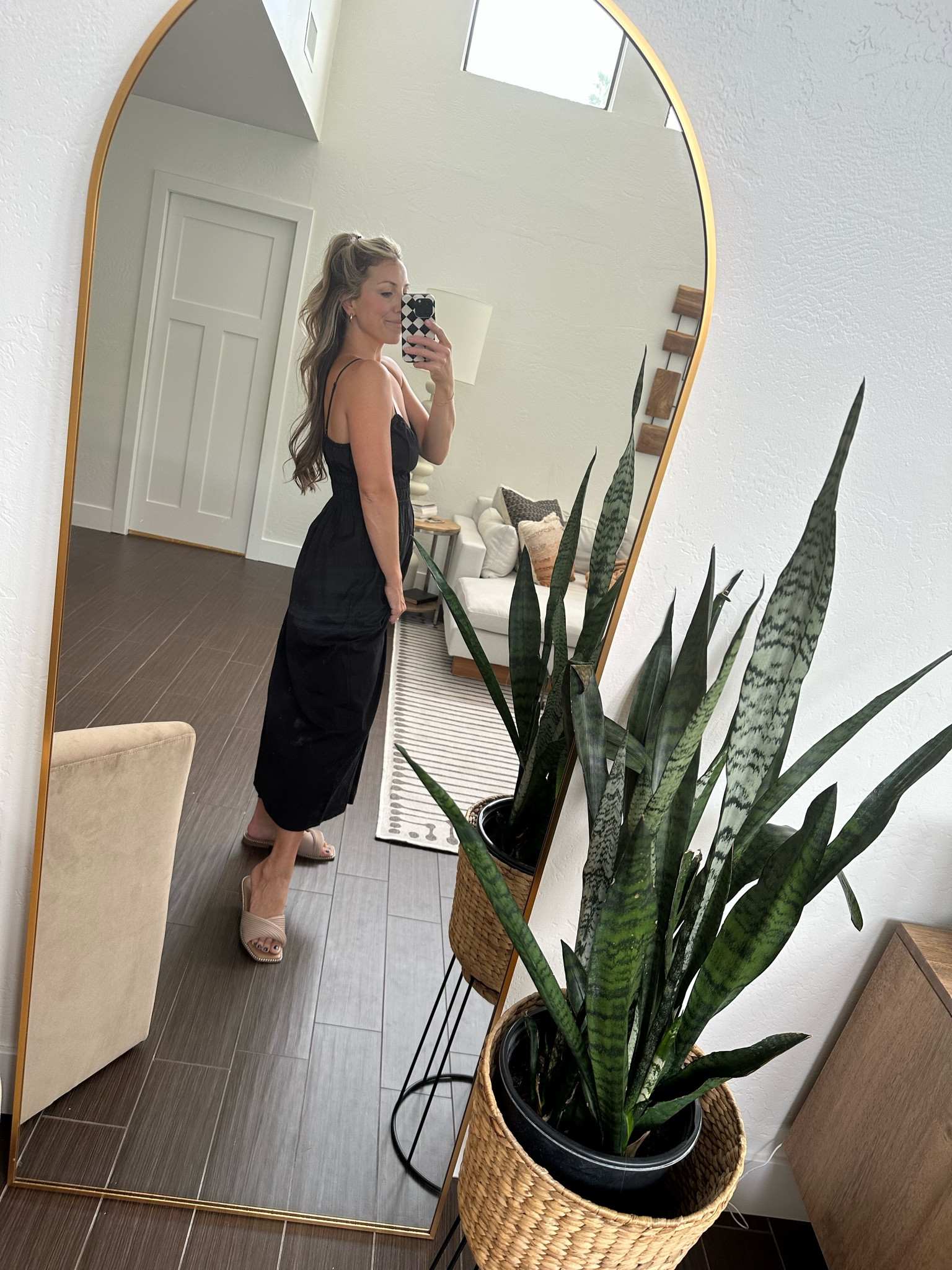 One dress multiple ways! Wearing a small from H&M

#LTKFind #LTKsalealert #LTKSeasonal