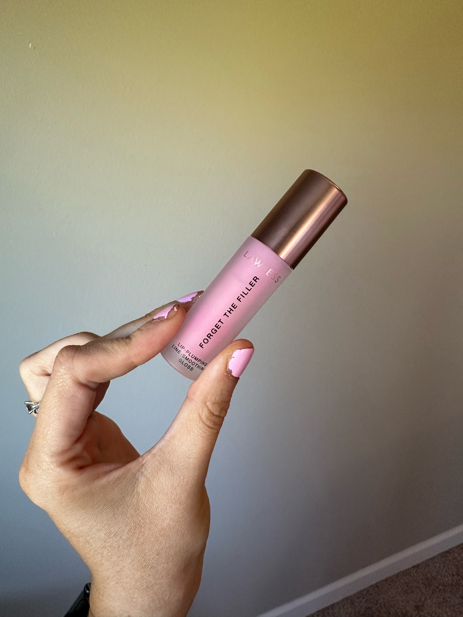 Fav lip gloss

Shades lavender sorbet & daisy pink are my favorites 

#LTKFindsUnder50 #LTKBeauty