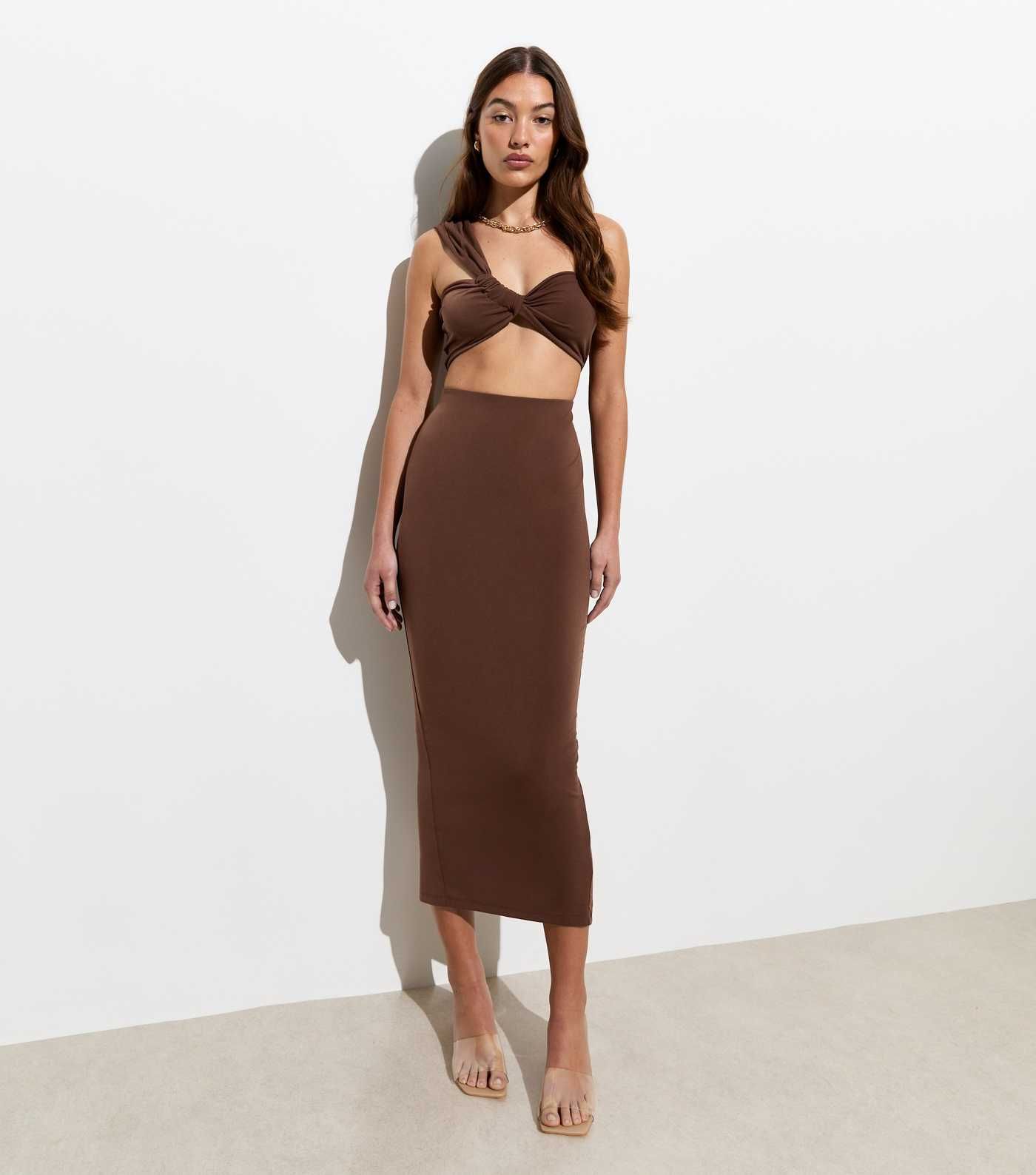 Dark Brown Ruched Back Midi Skirt
						
						Add to Saved Items
						Remove from Saved Items | New Look (UK)