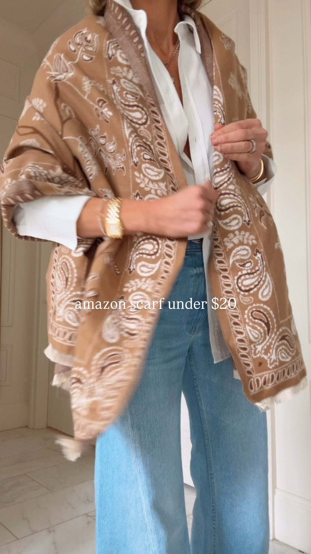 Amazon scarf is such a good find! 