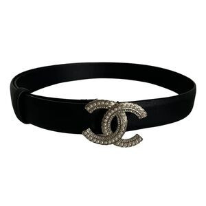 Chanel Rhinestone and Pearl leather belt | Poshmark