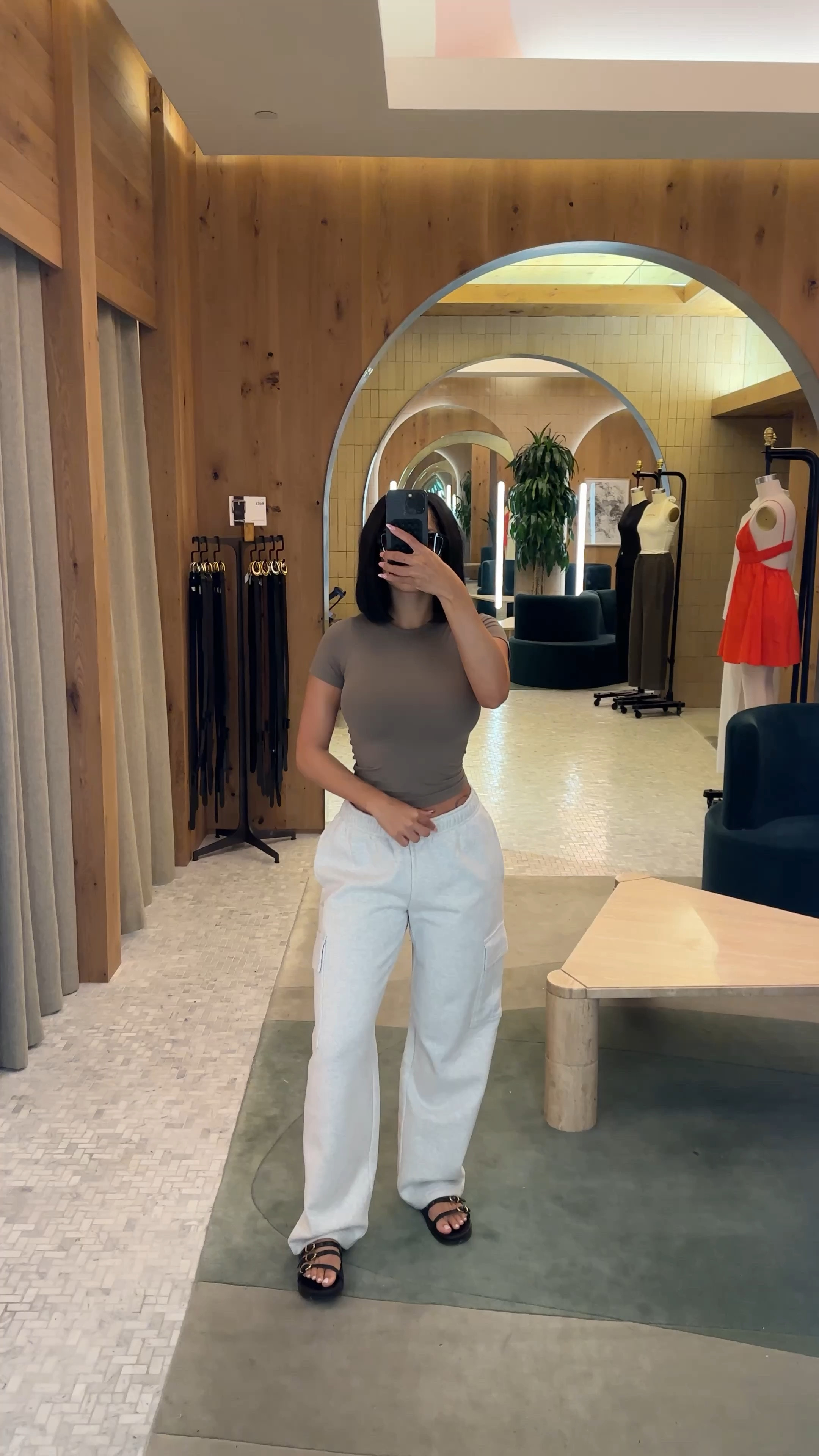 Wearing straight leg cargo, size medium #Regular

#LTKBeauty #LTKPetite #LTKStyleTip