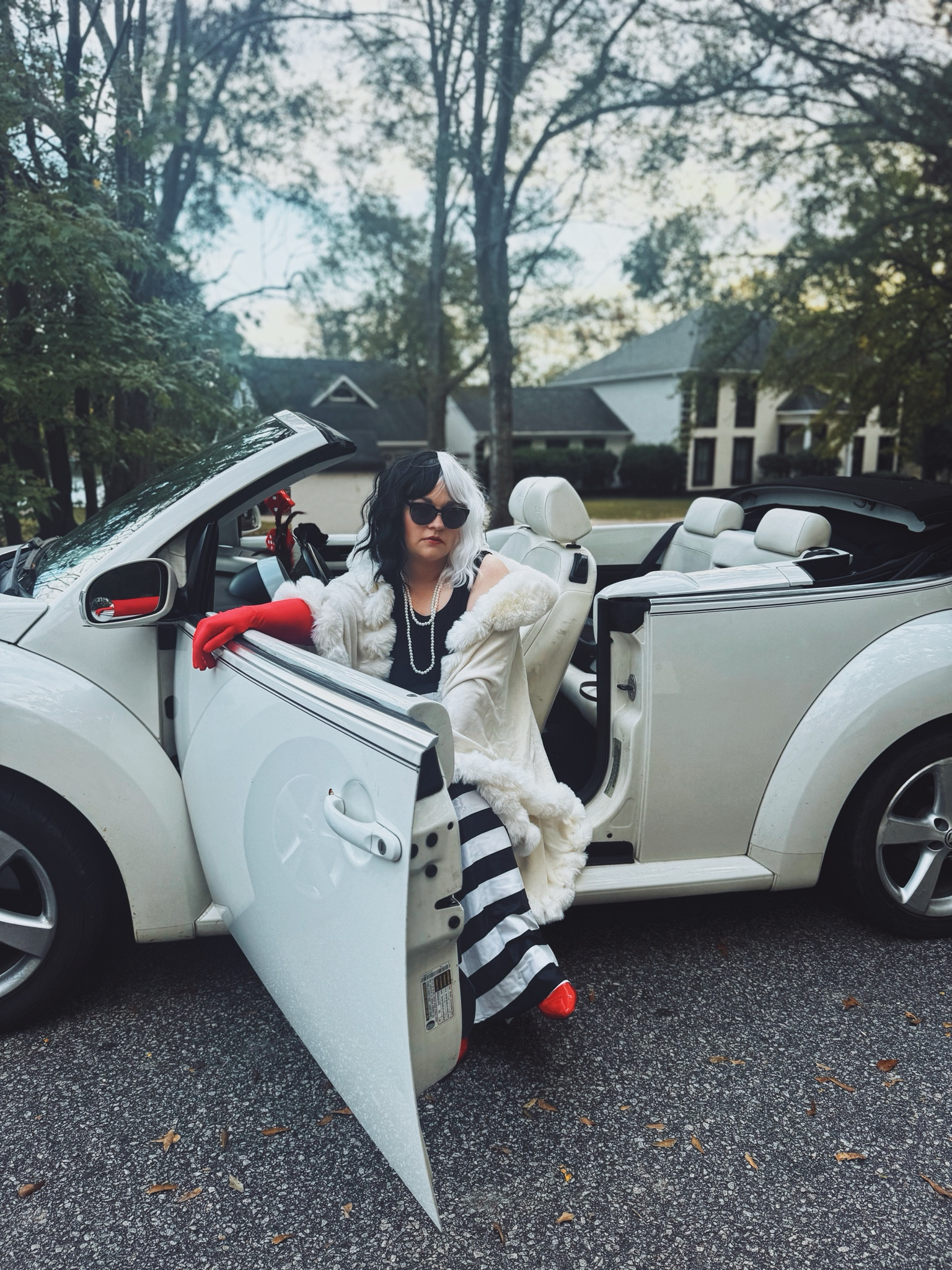 🤍🖤♥️ Cruella DeVille ♥️🖤🤍 

#LTKHoliday #LTKHalloween #LTKParties