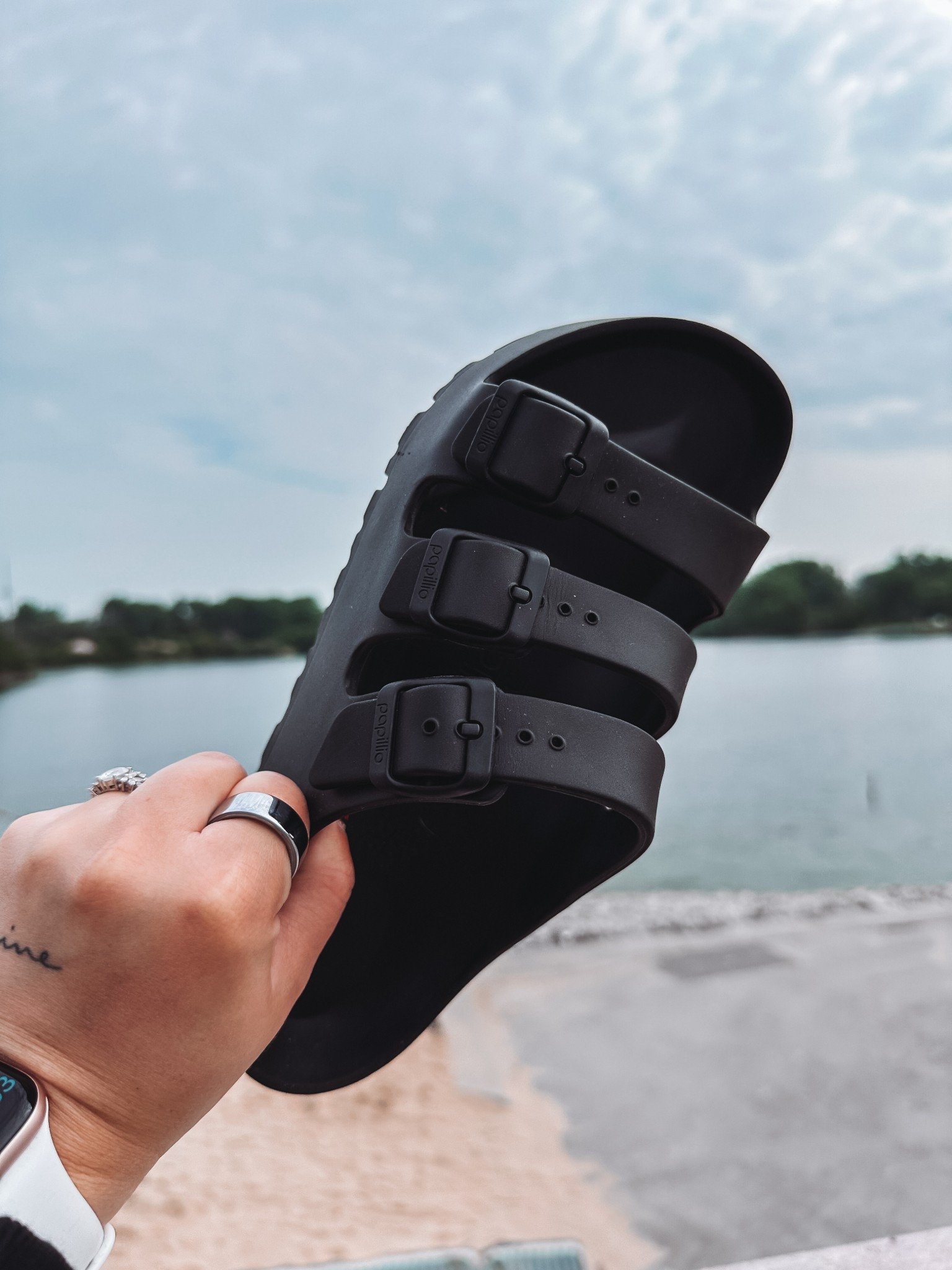 Water friendly flatforms✨

#LTKShoeCrush #LTKStyleTip #LTKSummerEdit