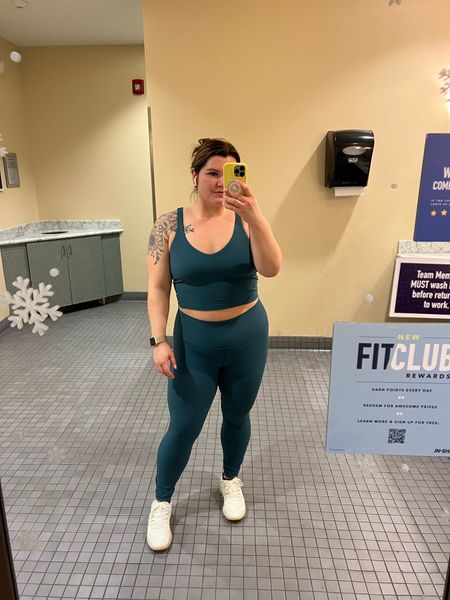 Midsize workout set of the day! The new ribbed align fabric is so cute. Wearing a size 12 leggings (size up 1 from usual align size) and size 14 top (normal align tank size). Loving the new lifting shoes too!

#LTKshoecrush #LTKfit #LTKcurves