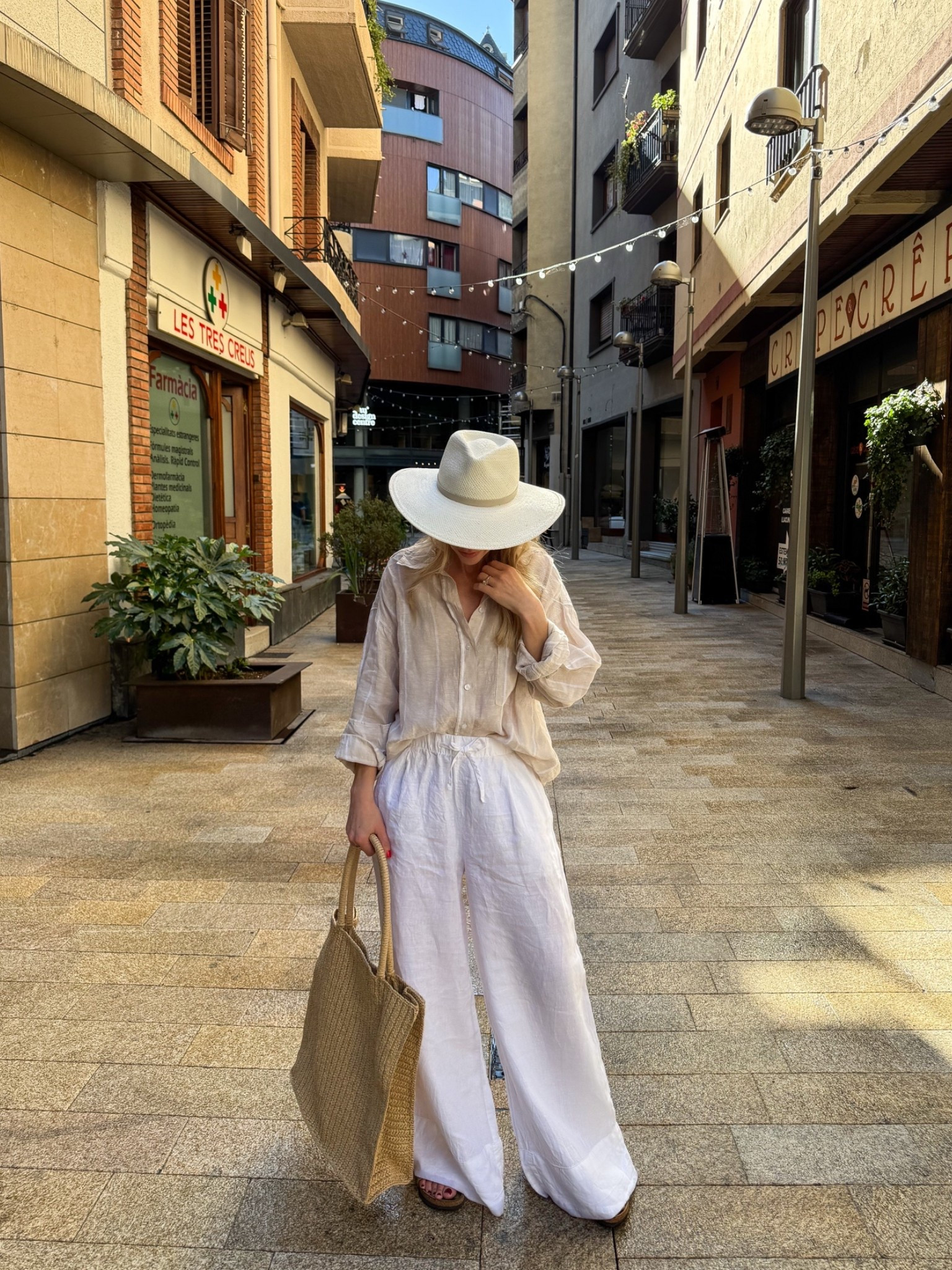 Euro summer vacation look, summer 2026, linen outfit, white linen pants, casual summer outfit

#LTKTravel #LTKSeasonal #LTKOver40
