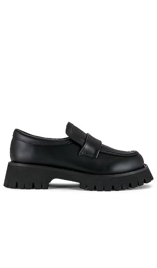 Wells Loafer in Black | Revolve Clothing (Global)