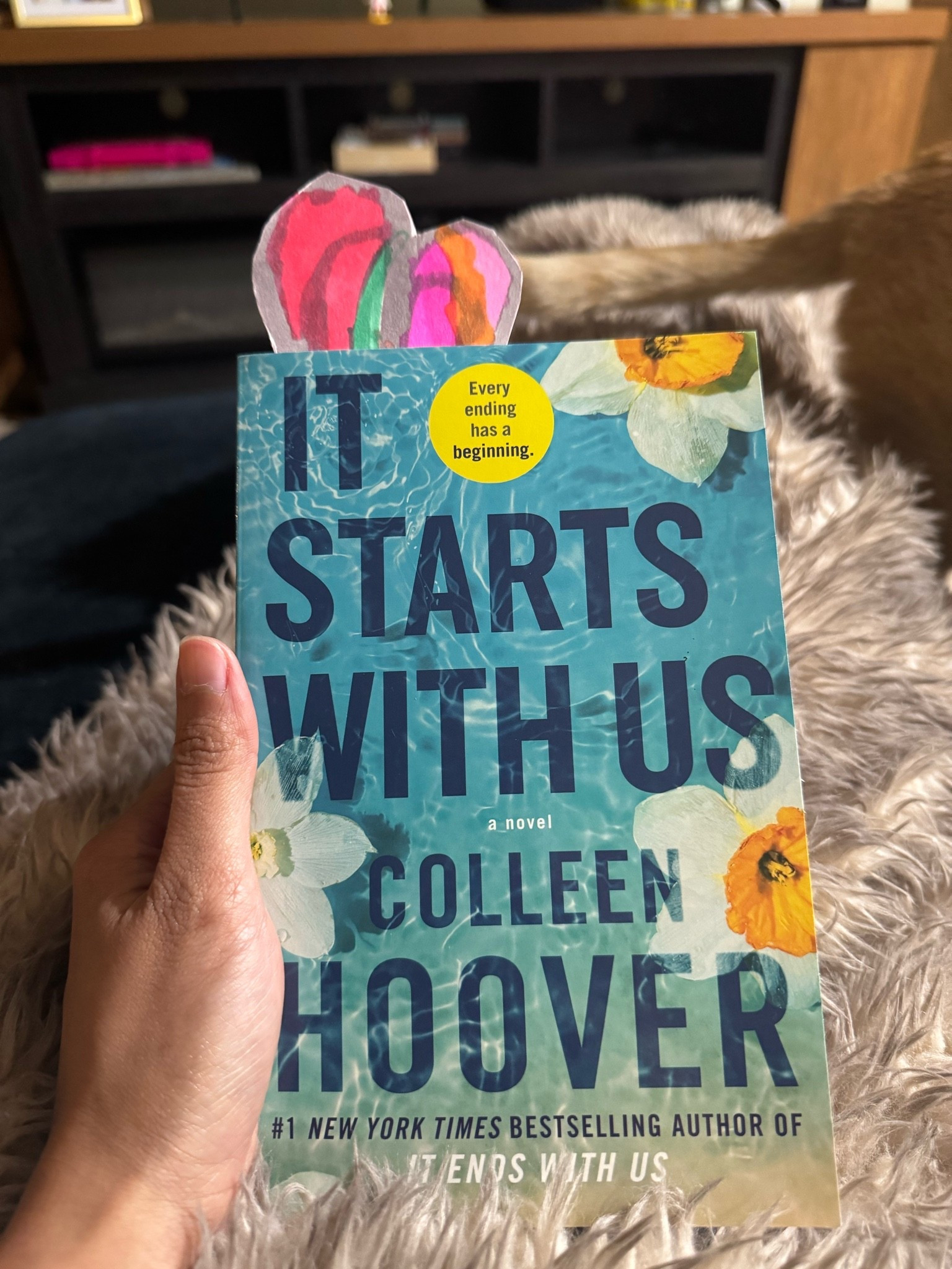 My current reading 
It starts with us, colleen hoover book, momlife, amazonfind, amazon book

#LTKselfcare #LTKstorytime #LTKmomlife