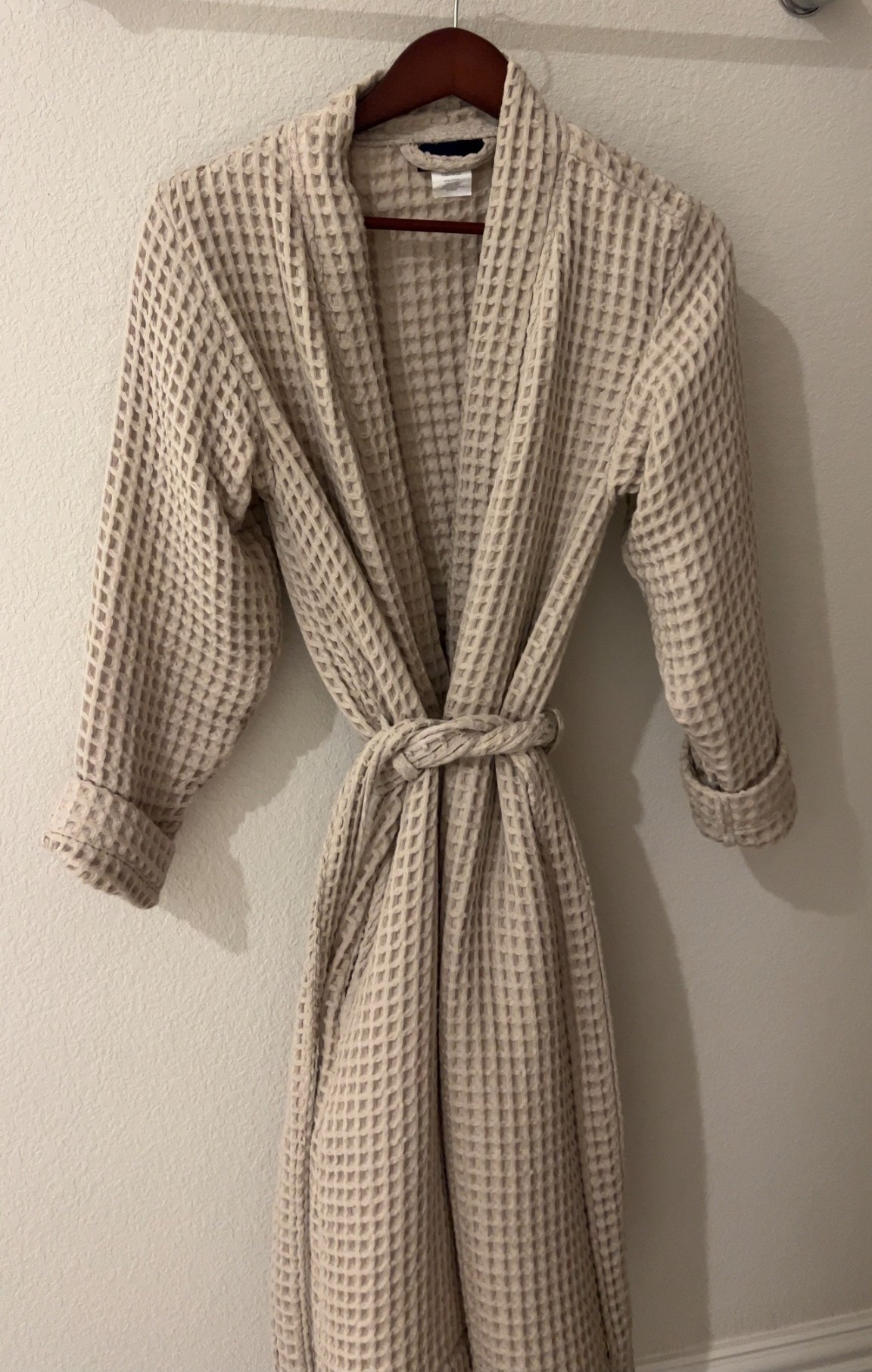 Getting so many questions about my robe so here it is 🤍🧖🏽‍♀️☁️

#LTKmorningroutine