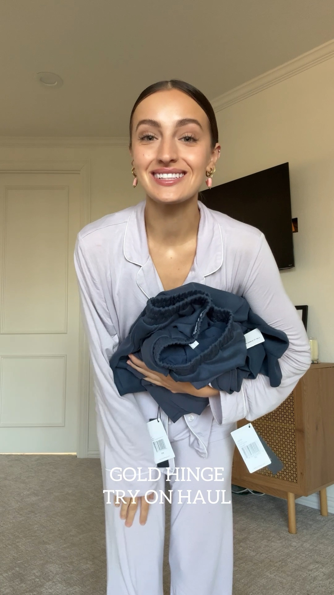 Gold Hinge Haul

#LTKActive #LTKootd