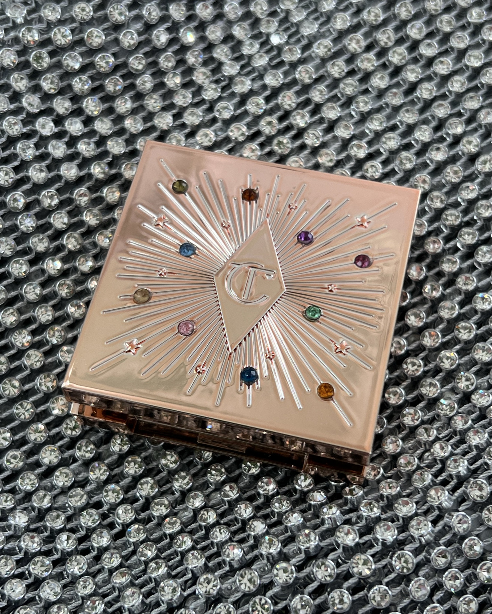 NYE Sparkles ✨🖤

#ltkseasonal #beauty #beautybuys #eyeshadow #nye #nyelooks 

#LTKGiftGuide #LTKHoliday #LTKBeauty