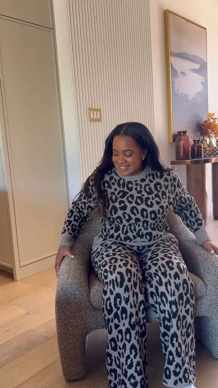 New chair unboxing from Walmart! ✨ This is STUNNING & has great back support. Love that this comes in multiple colors as well. 🤎 

 #LTKHome #LTKStyleTip