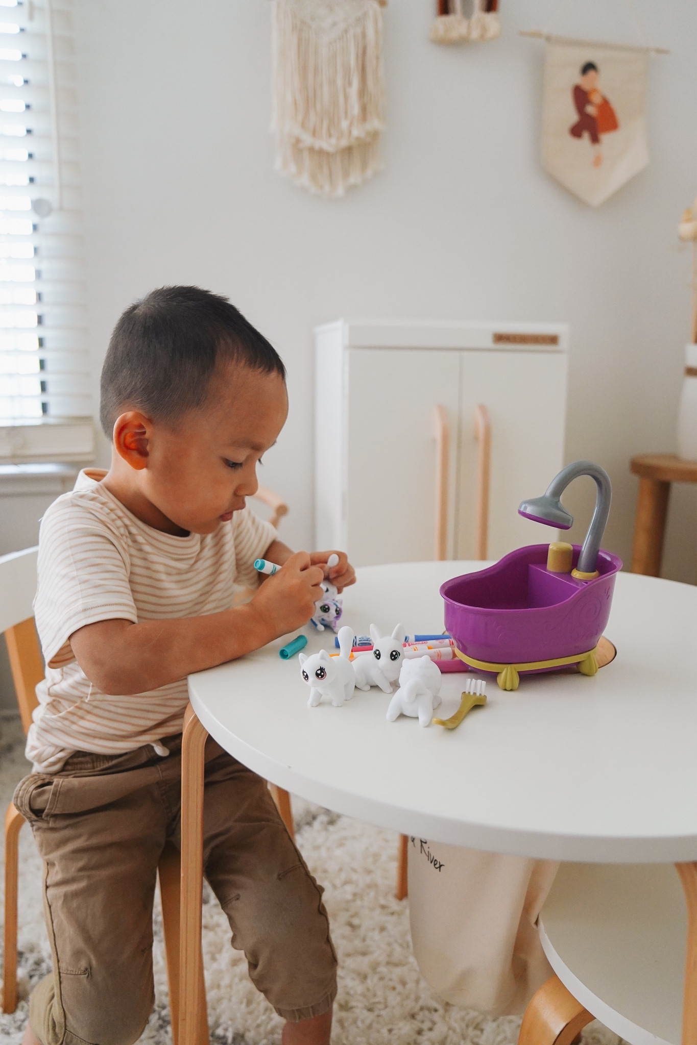 Lots of paw-some playtime happening with the @crayola Scribble Scrubbie toy set! 🐾 🛁 #AD 

Get ready for endless fun for your kiddos with the Scribble Scrubbie pets toy set!  They can use the markers provided as tools to turn their pet toys into something straight out of their imagination!

The play grooming set is available at @target in-stores and online now!

@target @crayola #crayola #scribblescrubbiepets #target #targetPartner @shop.ltk #liketkit 

#LTKGiftGuide #LTKSeasonal #LTKkids
