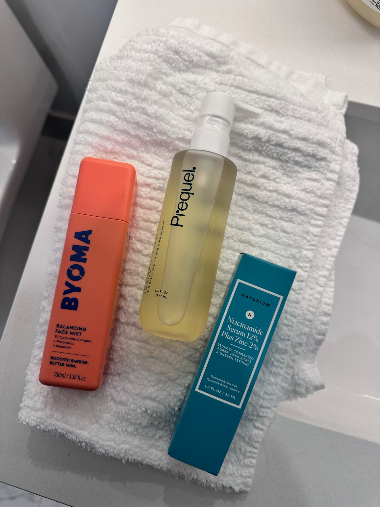 Skincare refresh time! Here are some new products I’ve been adding to my routine 🤍 #skincare #skinroutine #products #breakyourbudget

#LTKBeauty