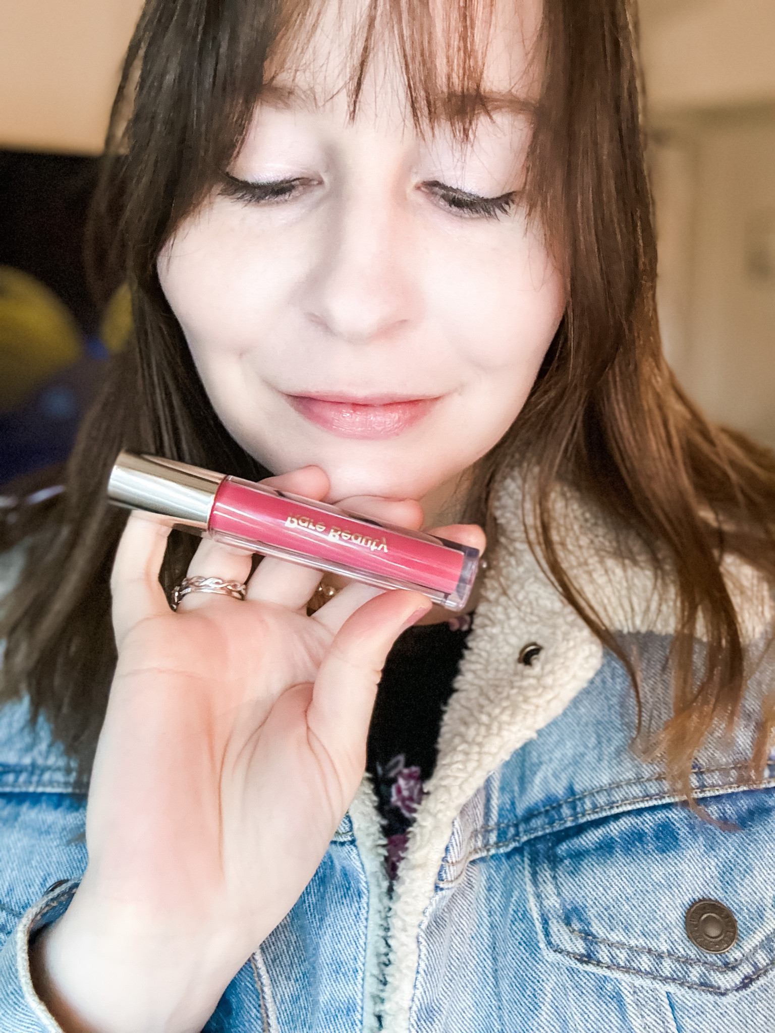 Levi’s Sherpa trucker jacket
Rare beauty lip gloss
Kosas powder
Ilia super serum skin tint
Beauty products
Wardrobe staples
Coat


#LTKunder100 #LTKstyletip #LTKbeauty