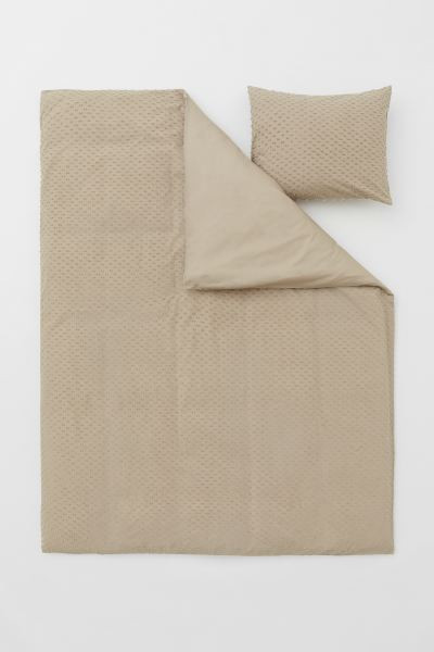 Twin Duvet Cover Set with Plumeti | H&M (US + CA)