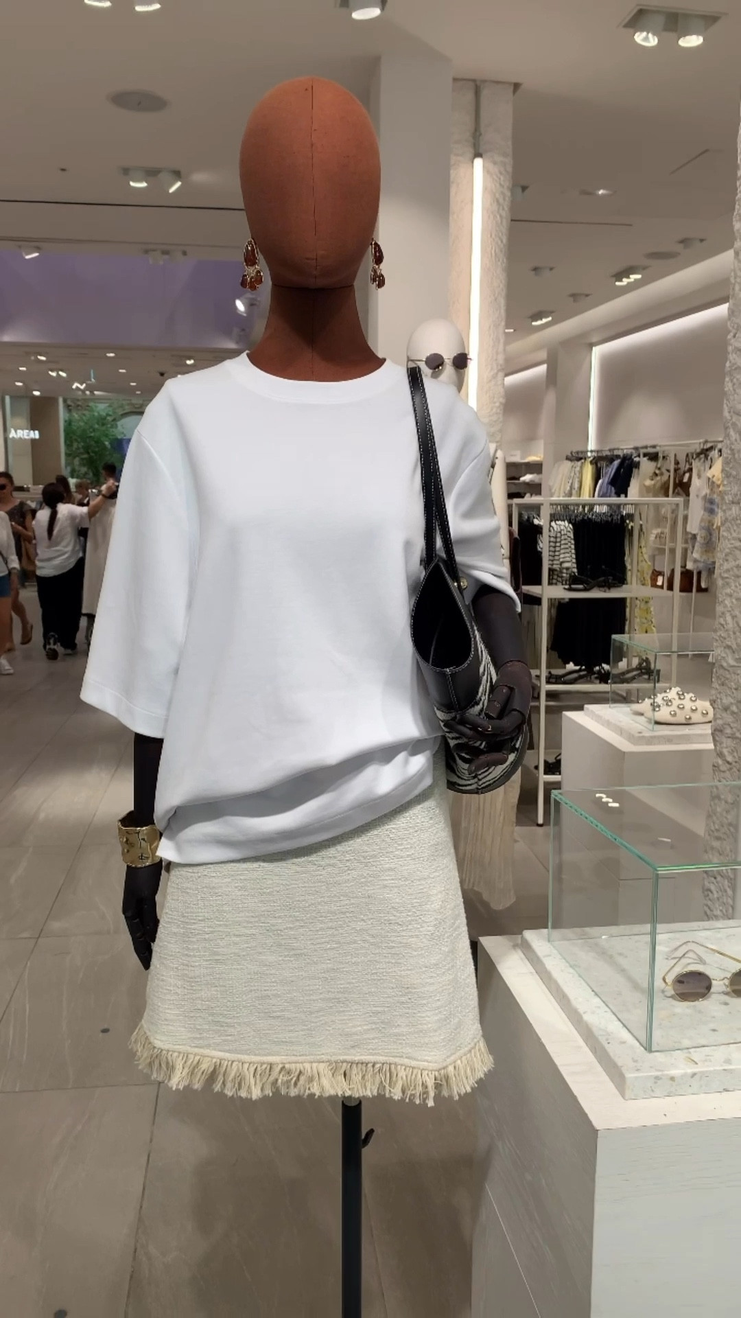 Come to discover H&M's new summer collection 🖤 So gorgeous pieces for upcoming summer days! 

Tags: H&M, H&M Studio Collection, summer fashion, summer look, summer style, chic & basic outfit, capsule wardrobe, office look, brunch style, high street.

#LTKsummer #LTKtravel #LTKstyletip