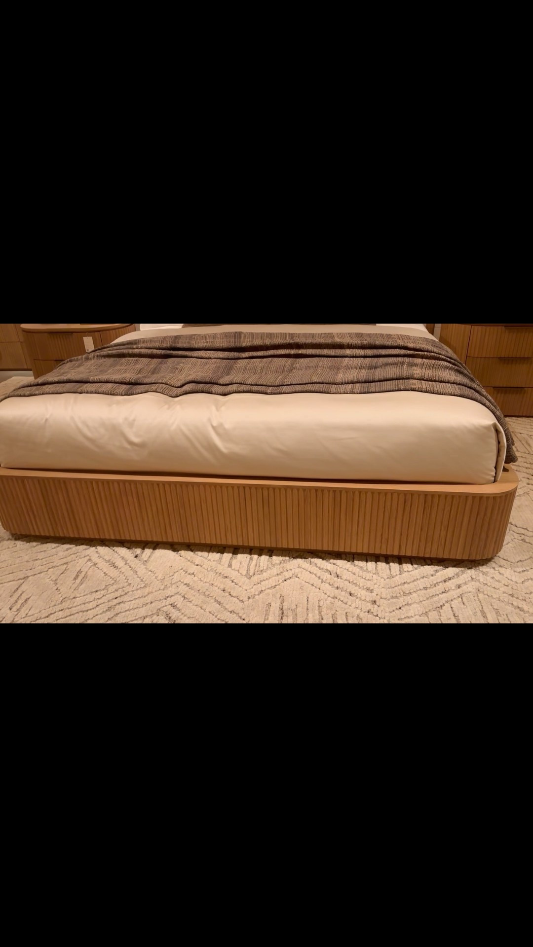 40% off bedroom sale at Arhaus. Limited time only. #bedroomm

#LTKWatchNow #LTKHome #LTKSaleAlert