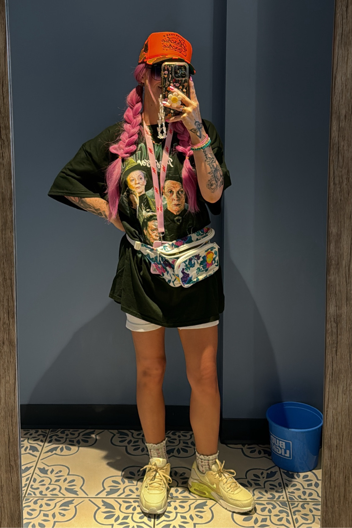 giving dad energy w the comfiest sneakers eva :) 