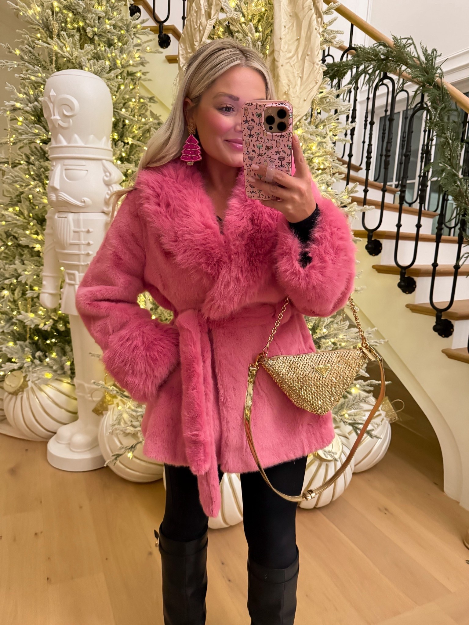 It’s a pink Christmas 🩷🎀

#LTKHoliday #LTKPetite #LTKFindsUnder100