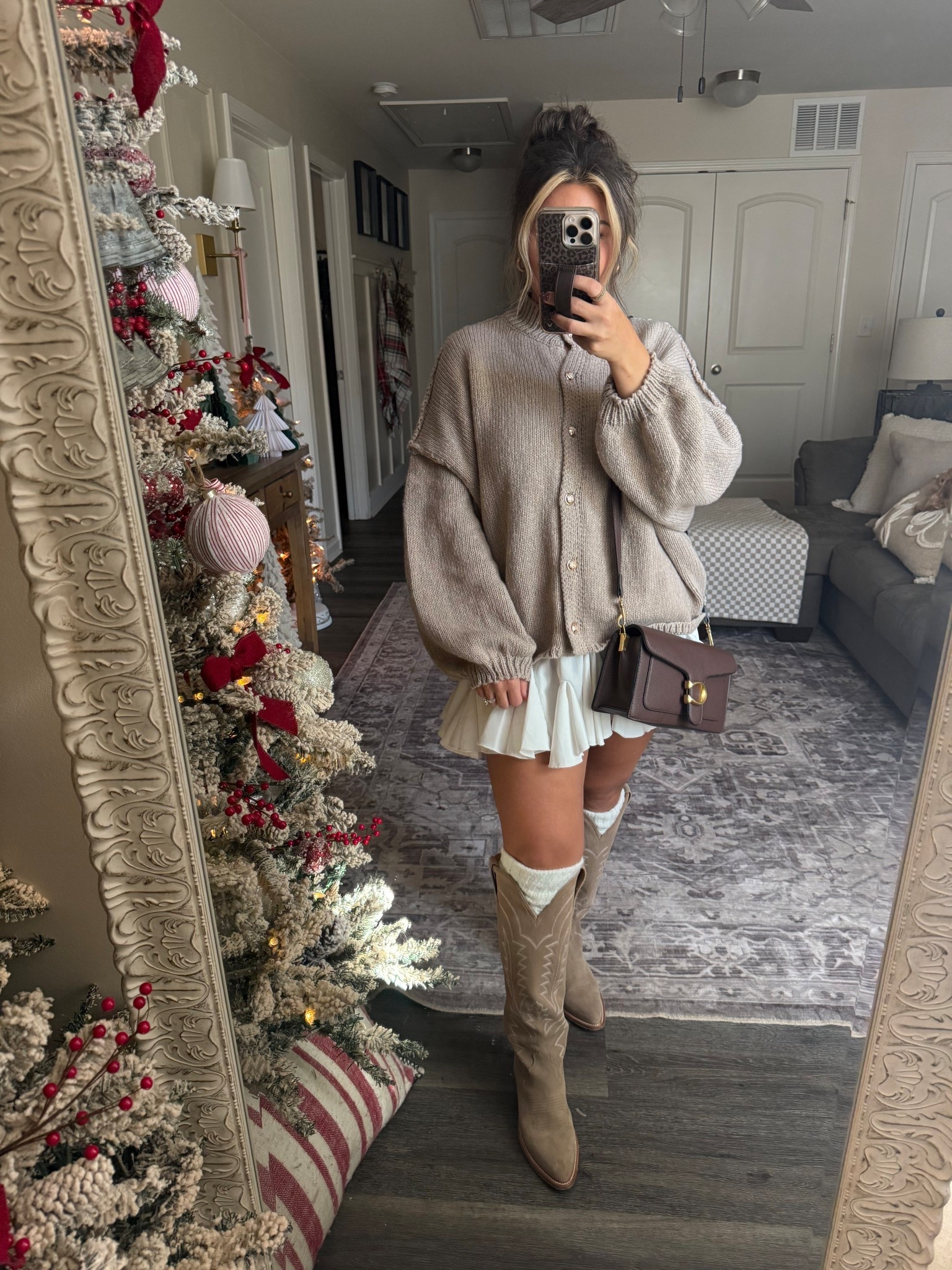 My Christmas photo fit! 🎄🎅🏼

Wearing size medium in everything 

#LTKStyleTip #LTKFindsUnder50 #LTKHoliday