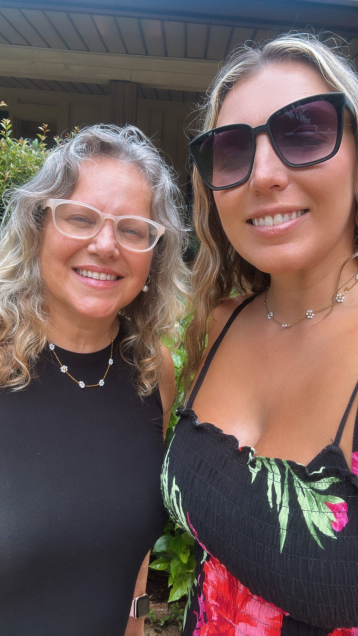 Matching necklaces 🌼

My fave necklace of the summer, bought one for my mom too  

#LTKSummerEdit #LTKSeasonal