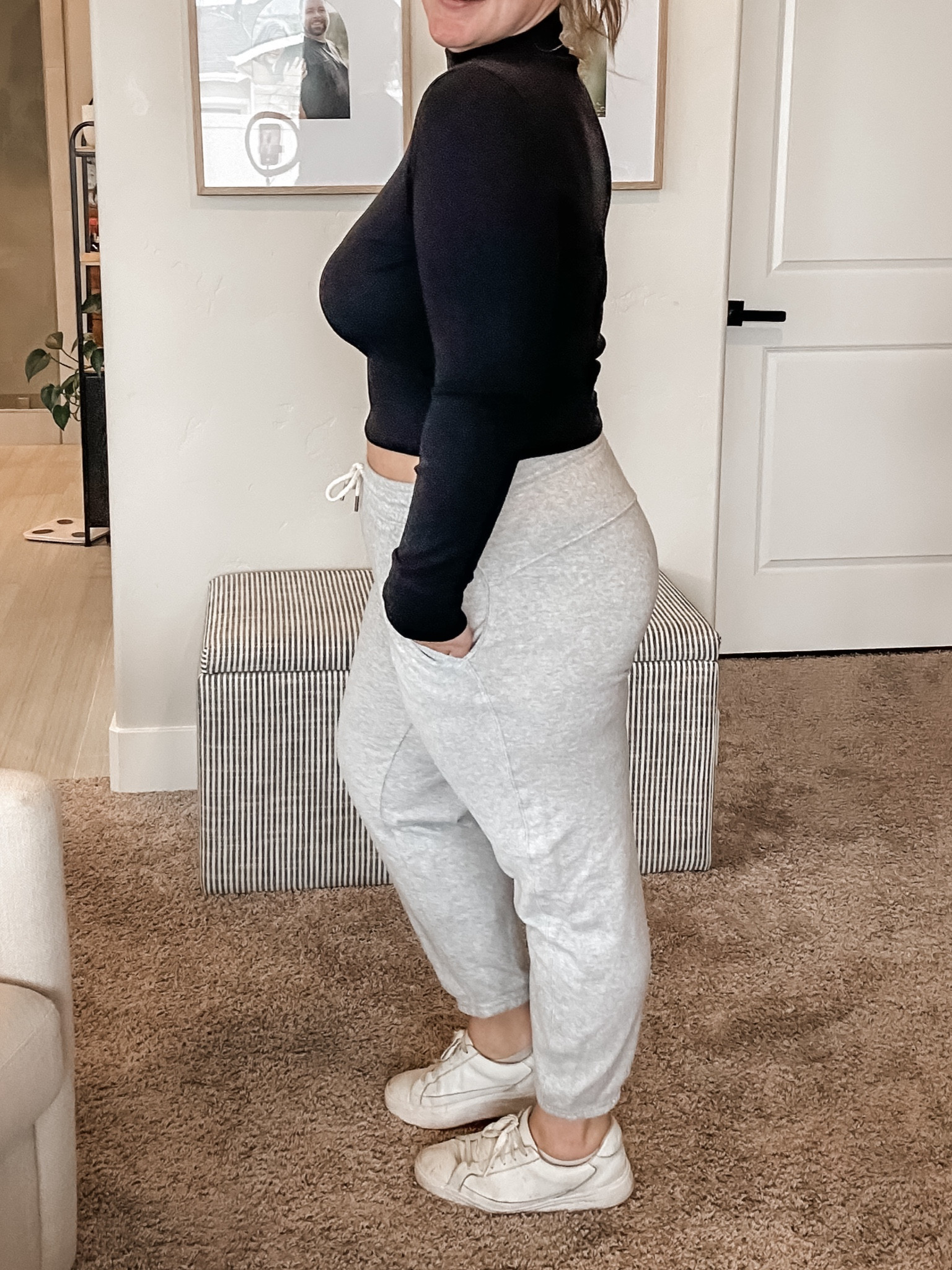 XXL top (need extra length!)
L sweats 