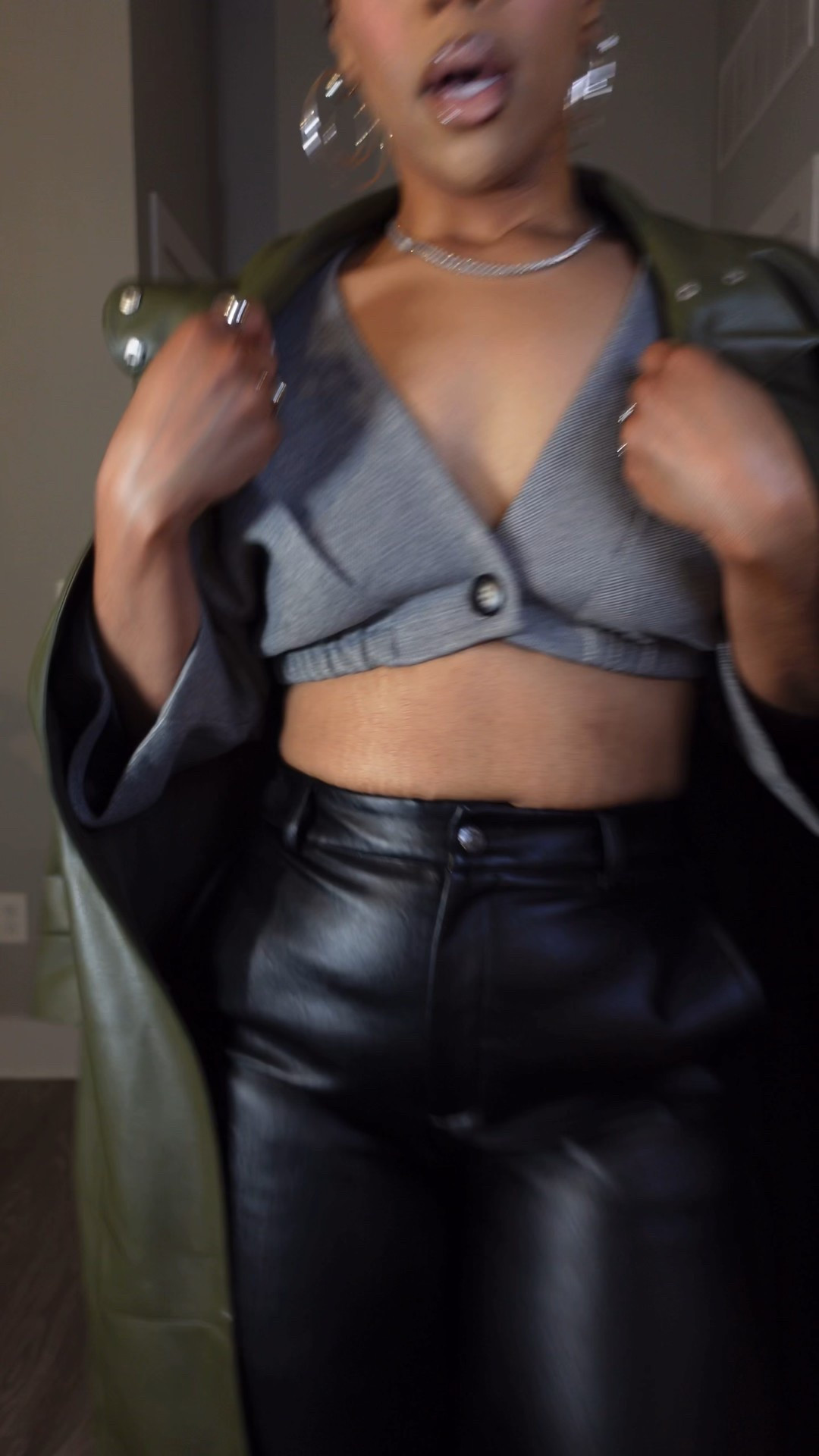 I’m wearing a small in the top and jacket. Wearing a size large in the pants. A cute winter ootd! ✨

#LTKFindsUnder100 #LTKHoliday #LTKootd