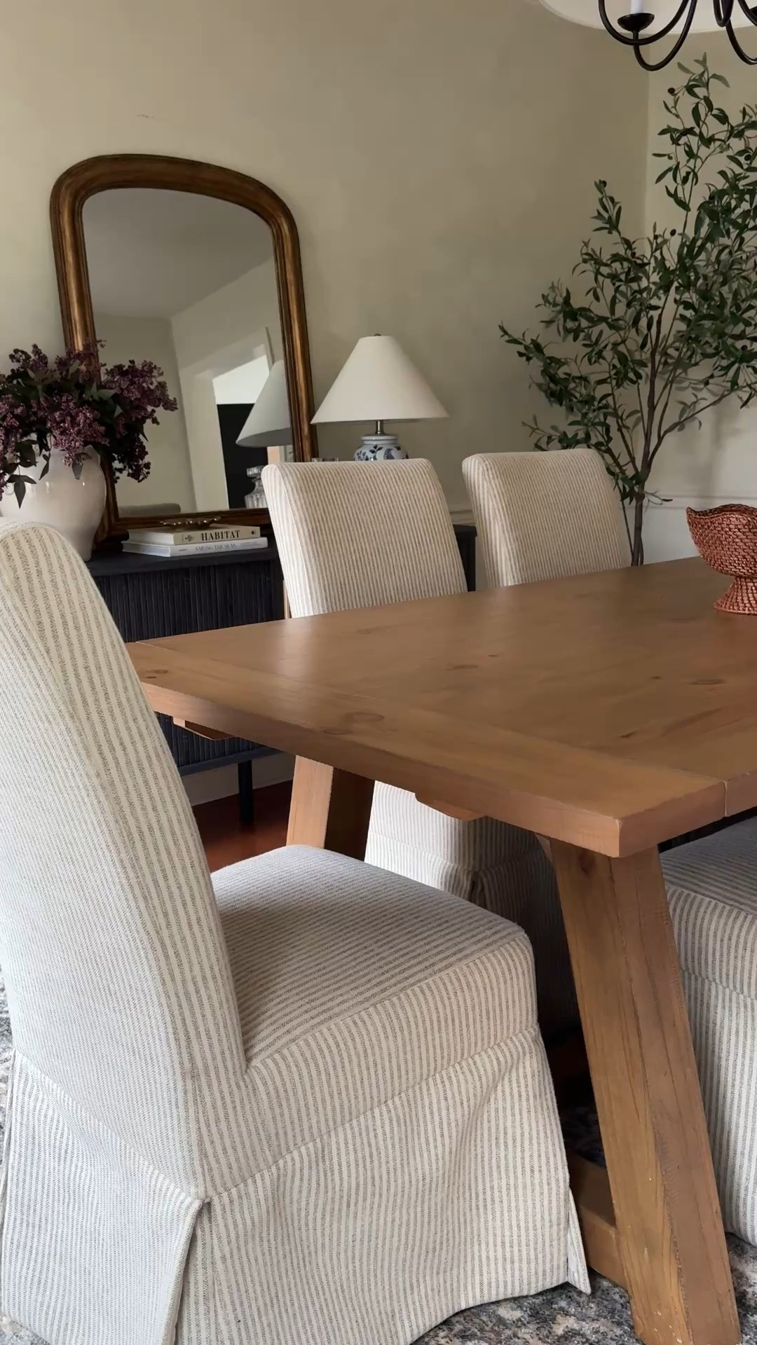 Pottery Barn LOOK FOR LESS! The most gorgeous dining table. The perfect size and even comes with 2 leaves to extend this beauty to seat 8-10!! I’ve had this table for 5 years with 4 children and it still looks amazing. 

#diningtable #diningroom #diningroominspo #furniture #looksforless #affordabledining

#LTKHome #LTKStyleTip #LTKGiftGuide