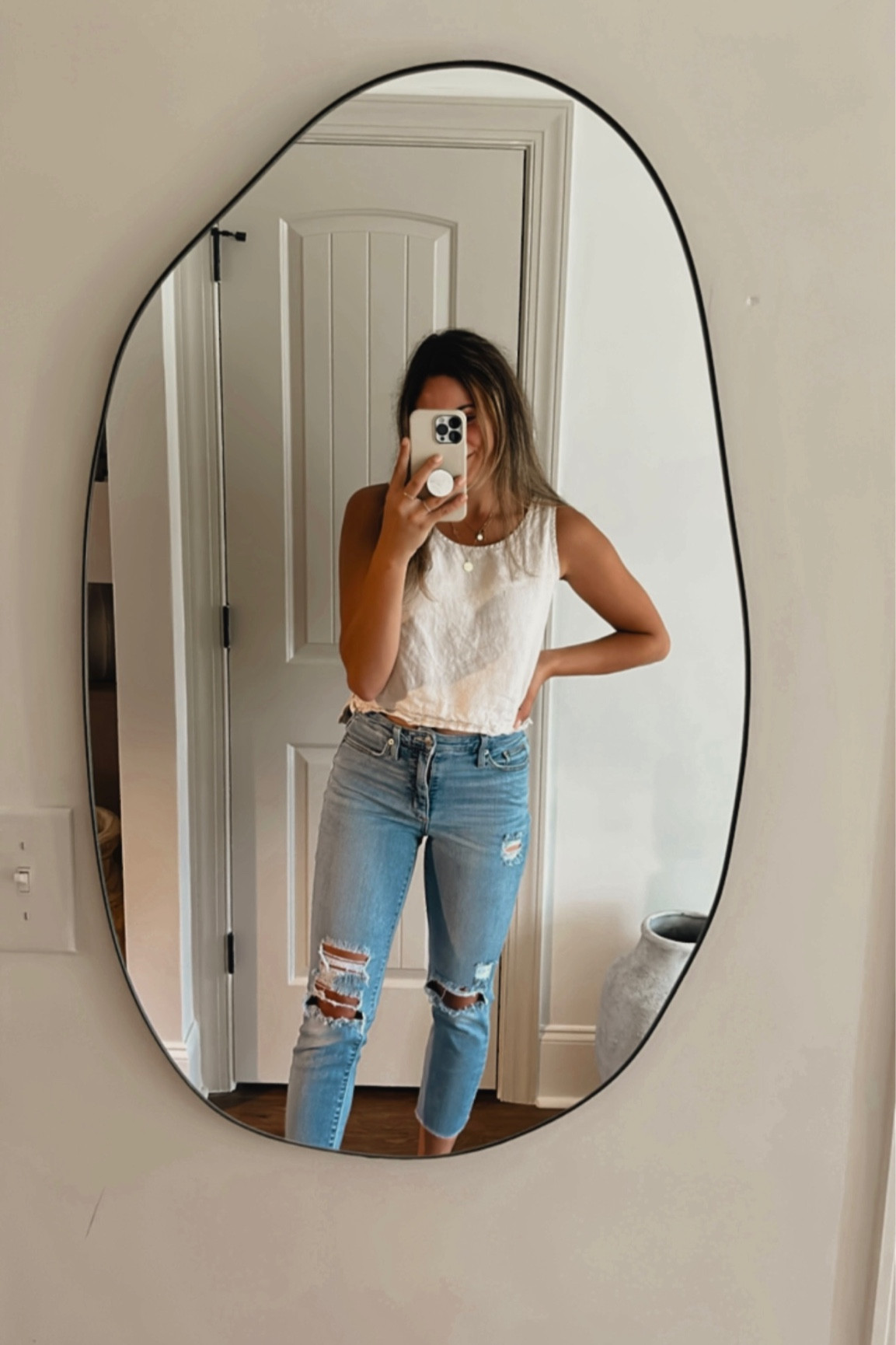 Gold jewelry
Linen Tank 