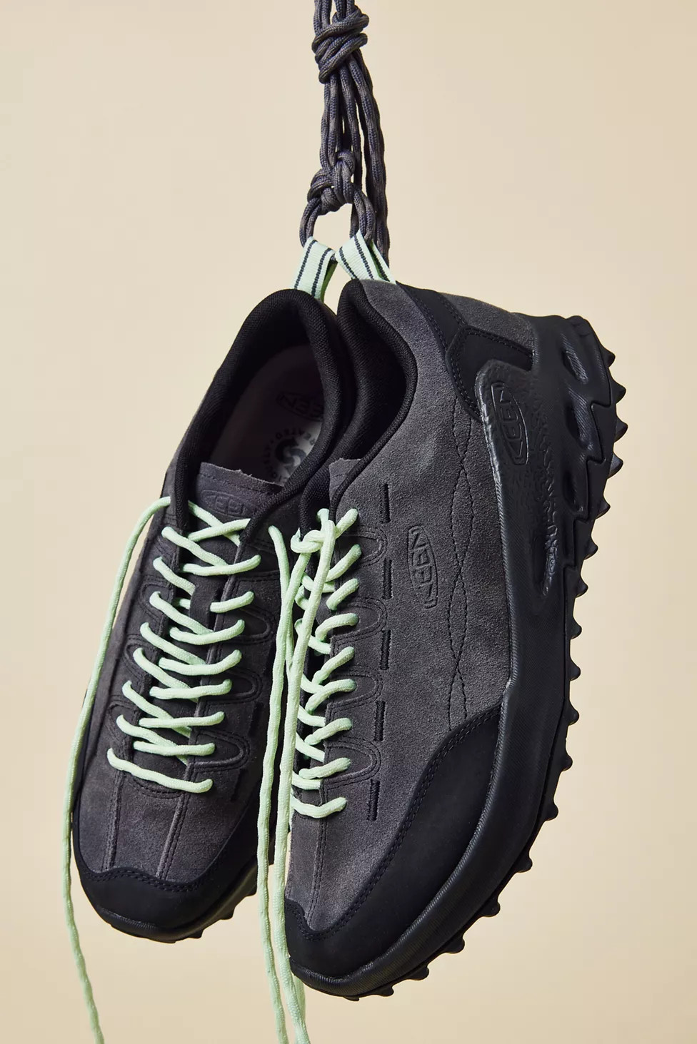 Keen Men's Jasper Zionic Hiking Sneakers | Urban Outfitters (US and RoW)