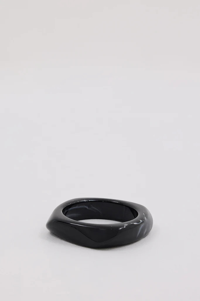 NOAH THE LABEL BLACK RESIN BANGLE | DISSH