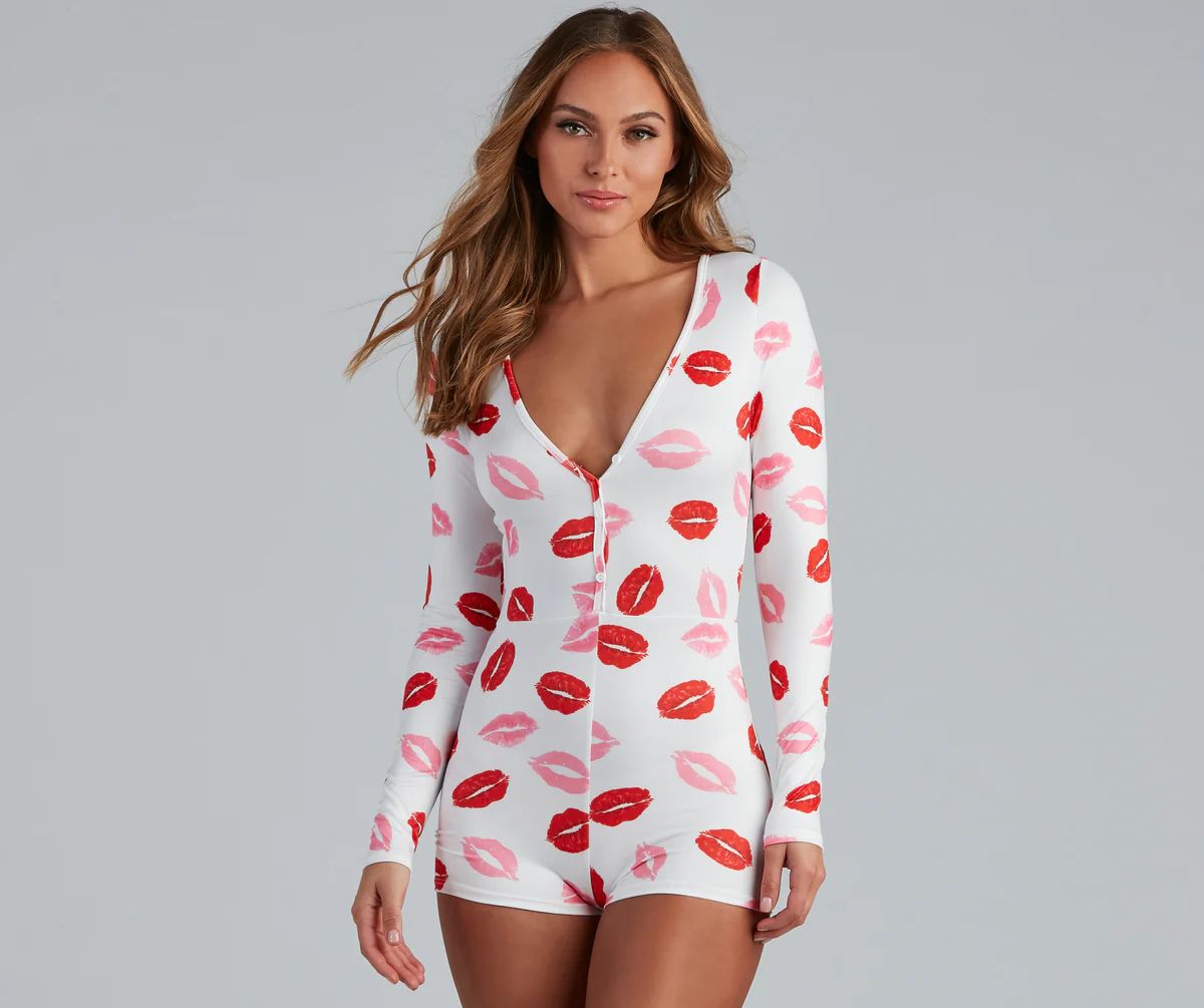 Bedtime Kiss Lip Print Pajama Romper | Windsor Stores