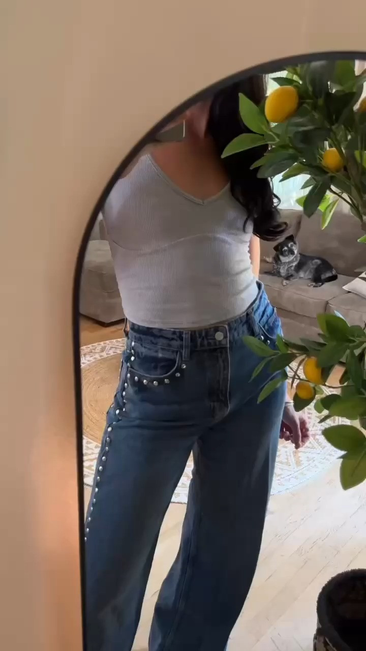 Love these Reformation jeans, currently on sale for under $160 with sizes still in stock! 

 

#LTKSeasonal #LTKSaleAlert #LTKStyleTip