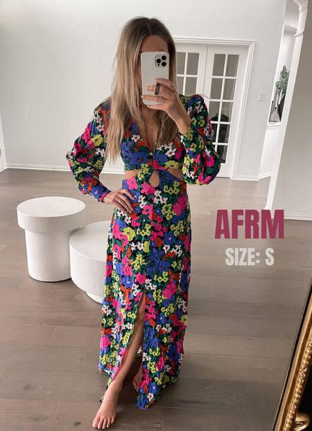 Size: S, true to size (tighter at the top so would recommend sizing up if your larger chested)

Super cute cut out floral dress, would be great for vacation or date night! Linking similar styles from this brand too 

(Vacation dress, floral dress, date night outfit, wedding guest dress, floral print, maxi dress, ootd, asos, Nordstrom) 

#LTKstyletip #LTKfit #LTKtravel