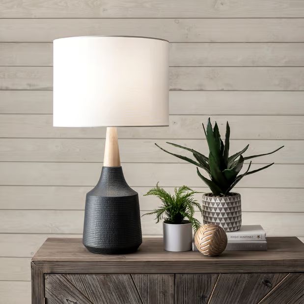 Black 28-inch Jenna Ceramic Table Lamp | Rugs USA