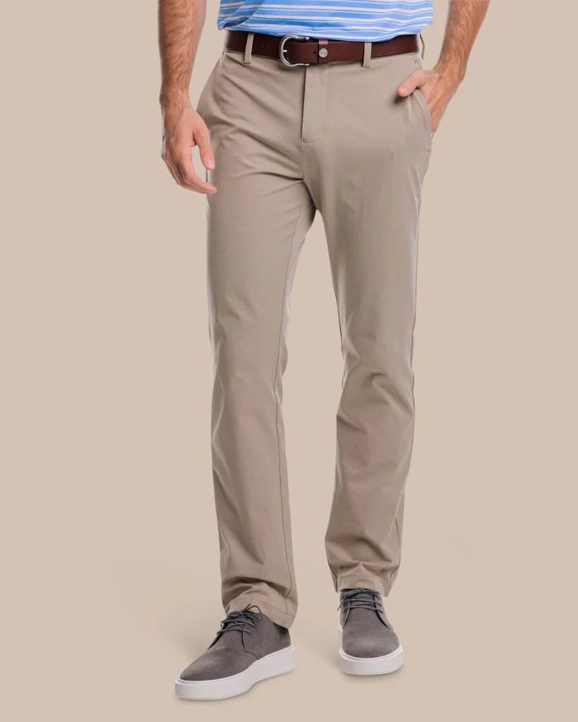 Jack Performance Pant - Sandstone Khaki | Southern Tide