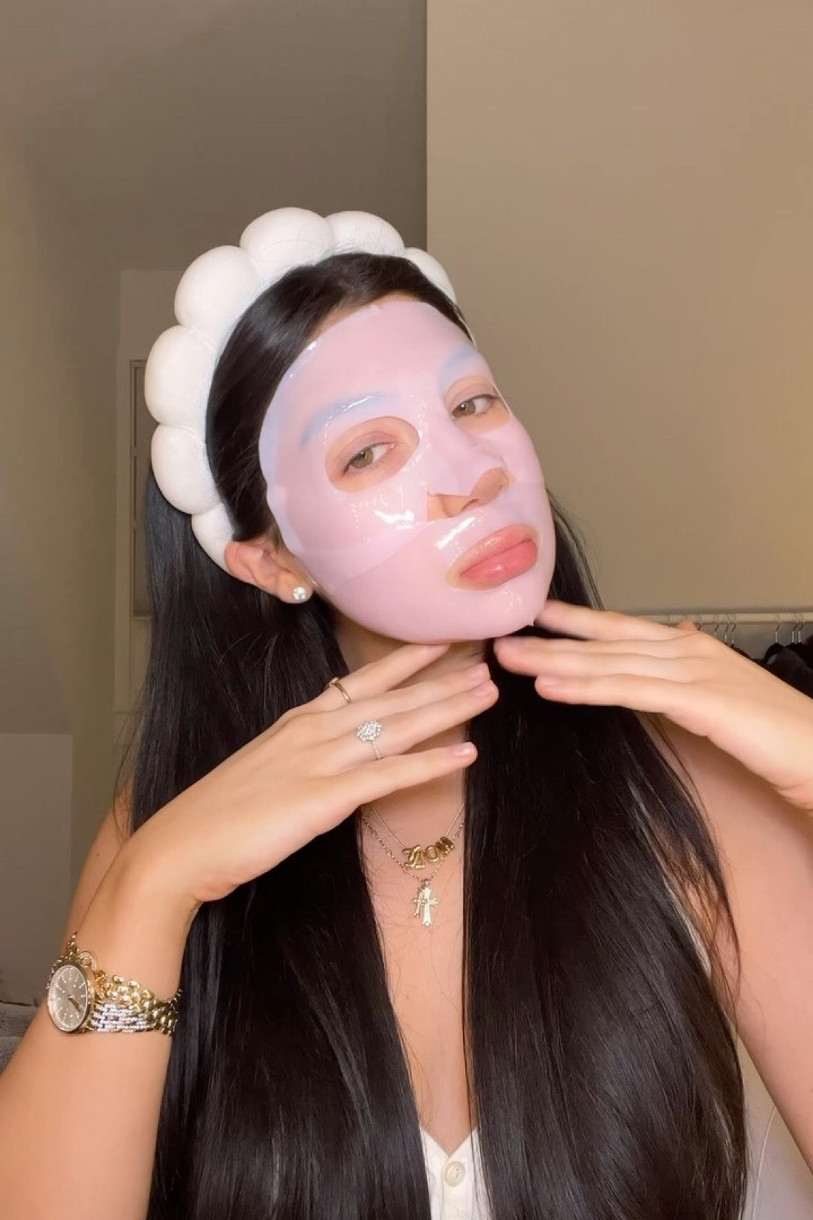 the best face mask 🫧🎀

@medicube_global_official PDRN pink collagen gel mask 

comment 🤍 for the link! 

.
.
.
#skincare #skincareroutine #girltherapy #grwm #ugccreator #explore #beauty #justagirl #collagenmask #aesthetic #glassskin #skingoals

#LTKGiftGuide #LTKFindsUnder50 #LTKBeauty