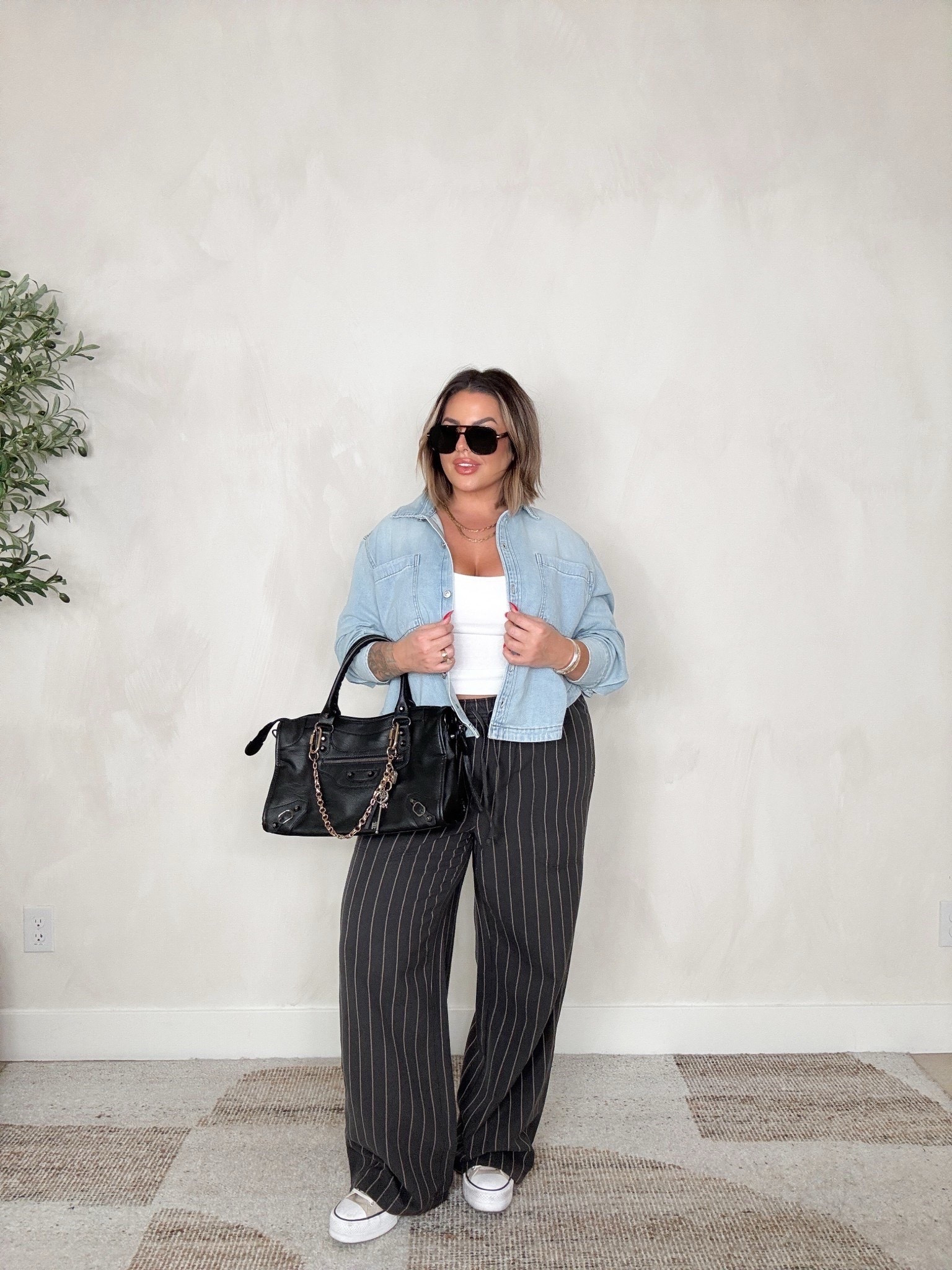 Tank L 
Denim shirt L 
Pants L long I could have done reg length in these ones. 
Converse are an old color sold out now. 


Follow my LTK @shaynaslife on the @shop.LTK app to view this post and get my exclusive app-only content!

#liketkit 
@shop.ltk
https://liketk.it/5Vn4o

#LTKSaleAlert #LTKMidsize #LTKootd