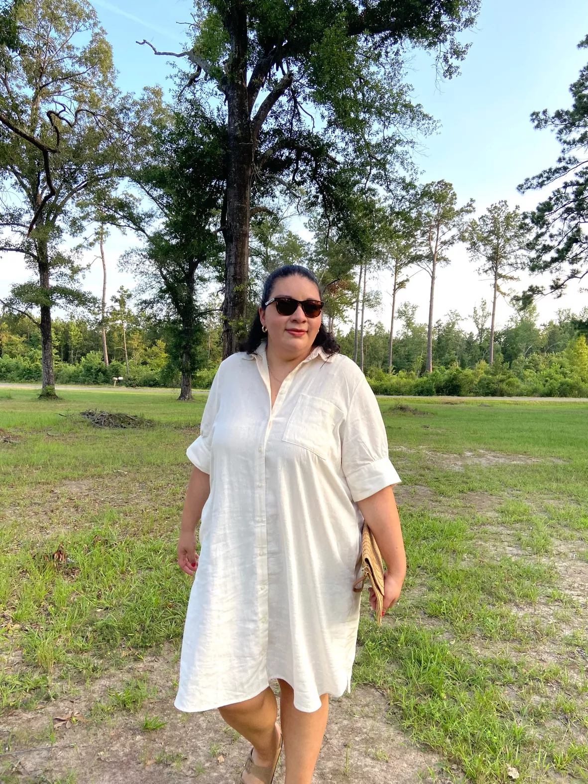 old navy dress linen Fit & Flare Sleeveless Linen-Blend Midi neck short sleeves center seam at back hidden pockets relaxed fit hits at thigh models are approx Old Navy Women's Fit &