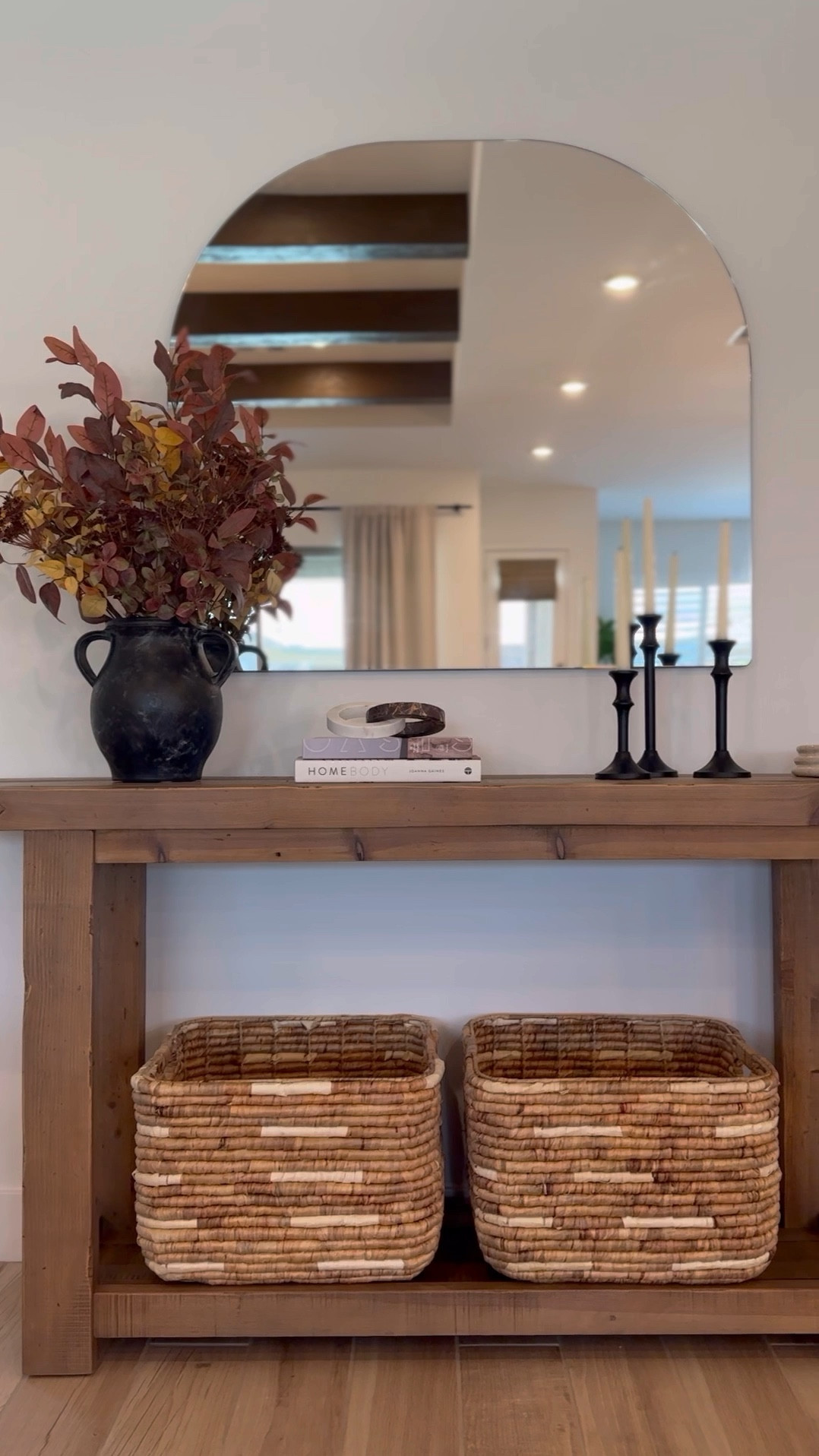 Console table Fall decor

#target #potterybarn #cb2

#LTKSeasonal #LTKFindsUnder50 #LTKHome