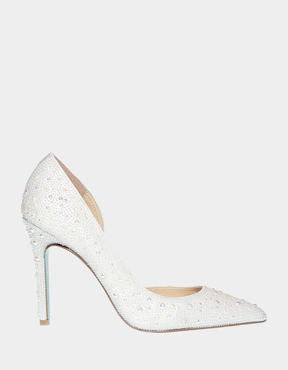 SB-HAZIL BONE | Betsey Johnson