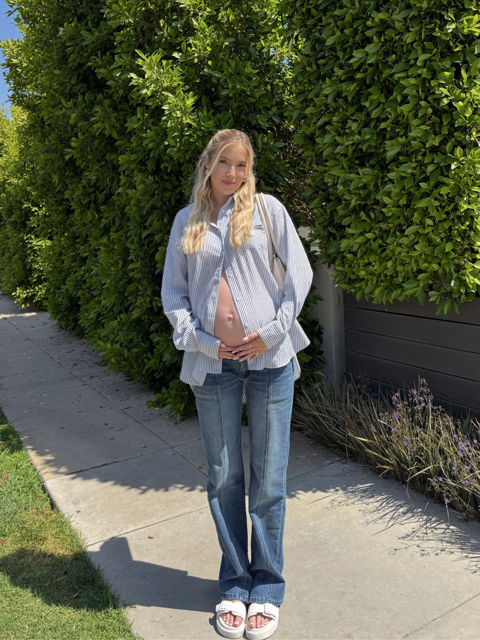 Maternity outfit 🫶🏼 spring outfit inspo, maternity jeans, bump friendly outfit 

#LTKStyleTip #LTKBump